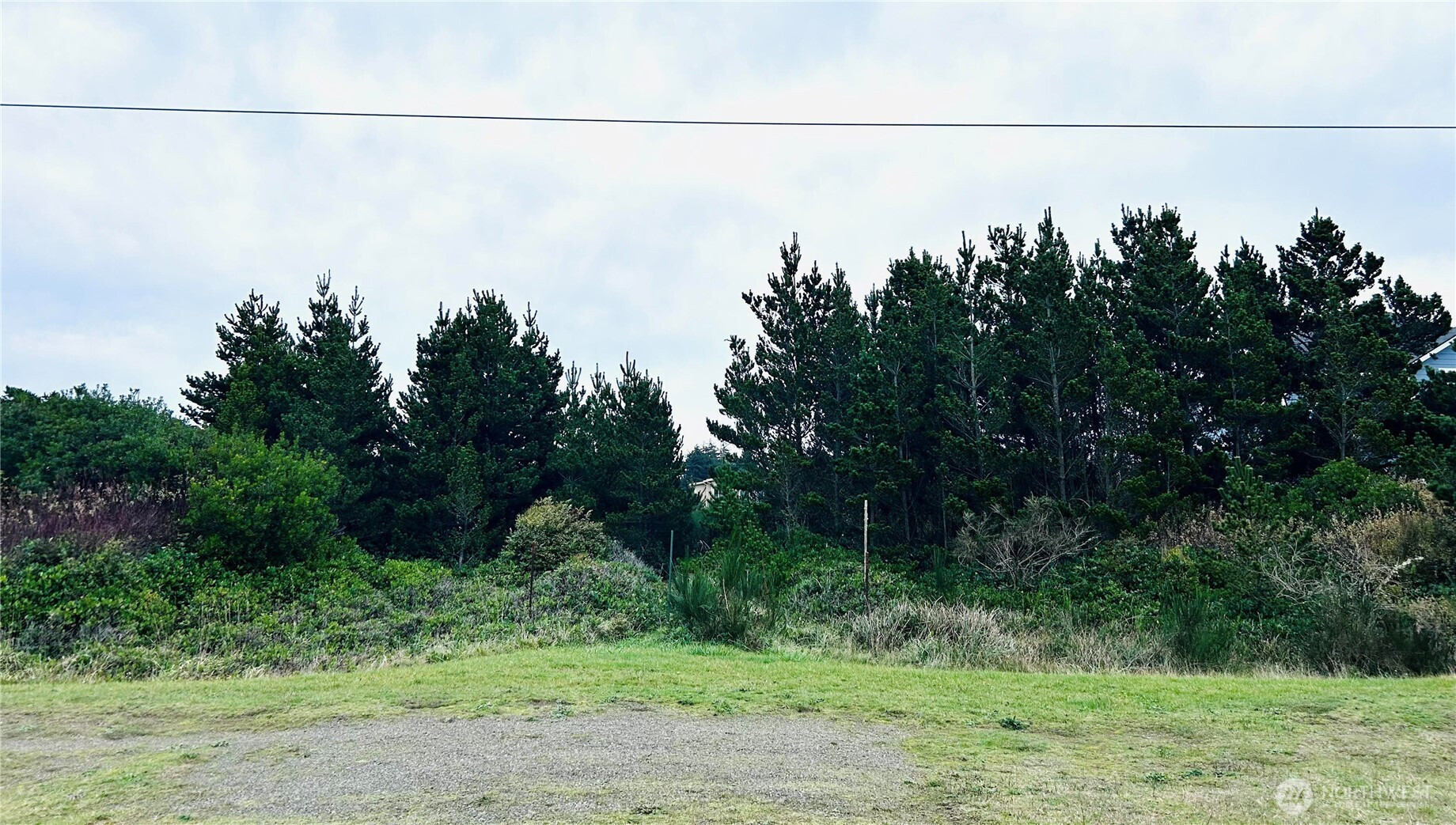 564 & 568 Point Brown Avenue NE, Ocean Shores, WA 98569