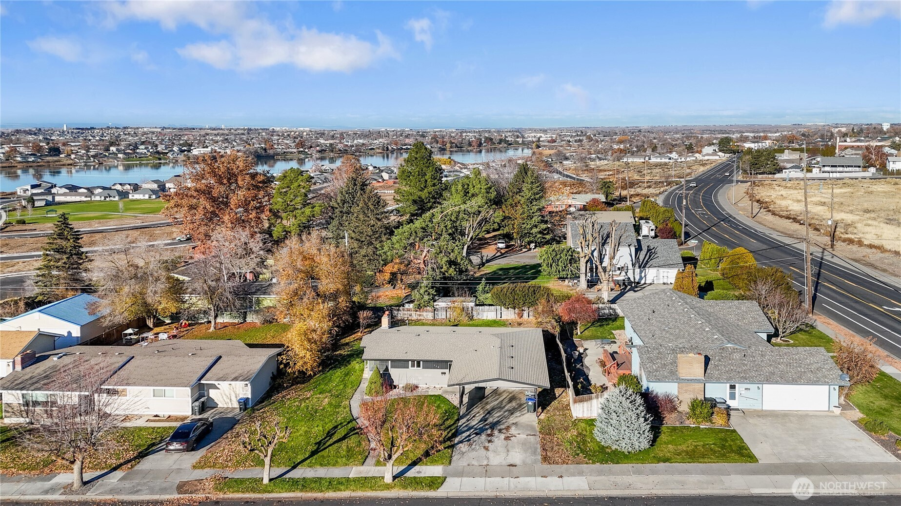 110 W Linden Avenue, Moses Lake, WA 98837