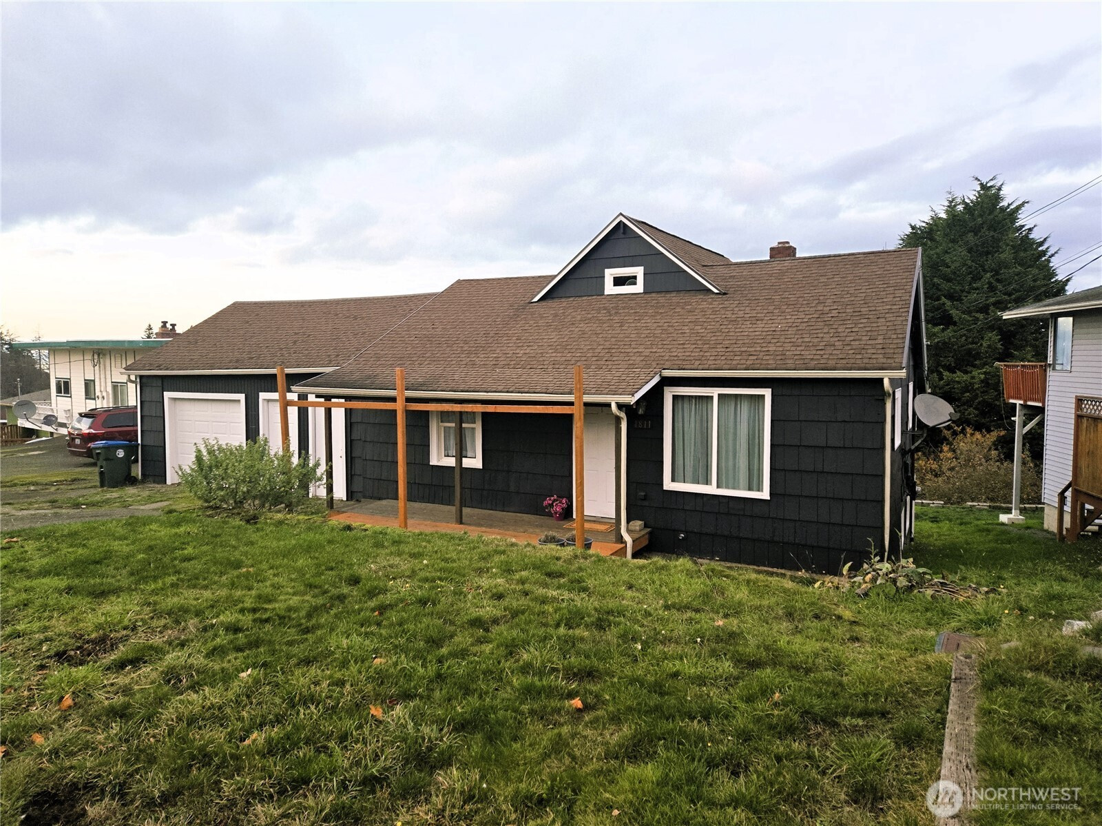 1811 E 3rd Street, Port Angeles, WA 98362