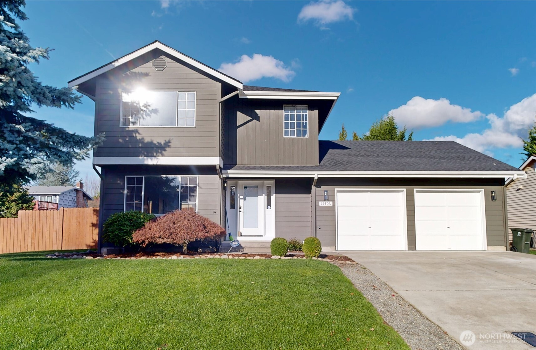 11406 SE 219th Place, Kent, WA 98031