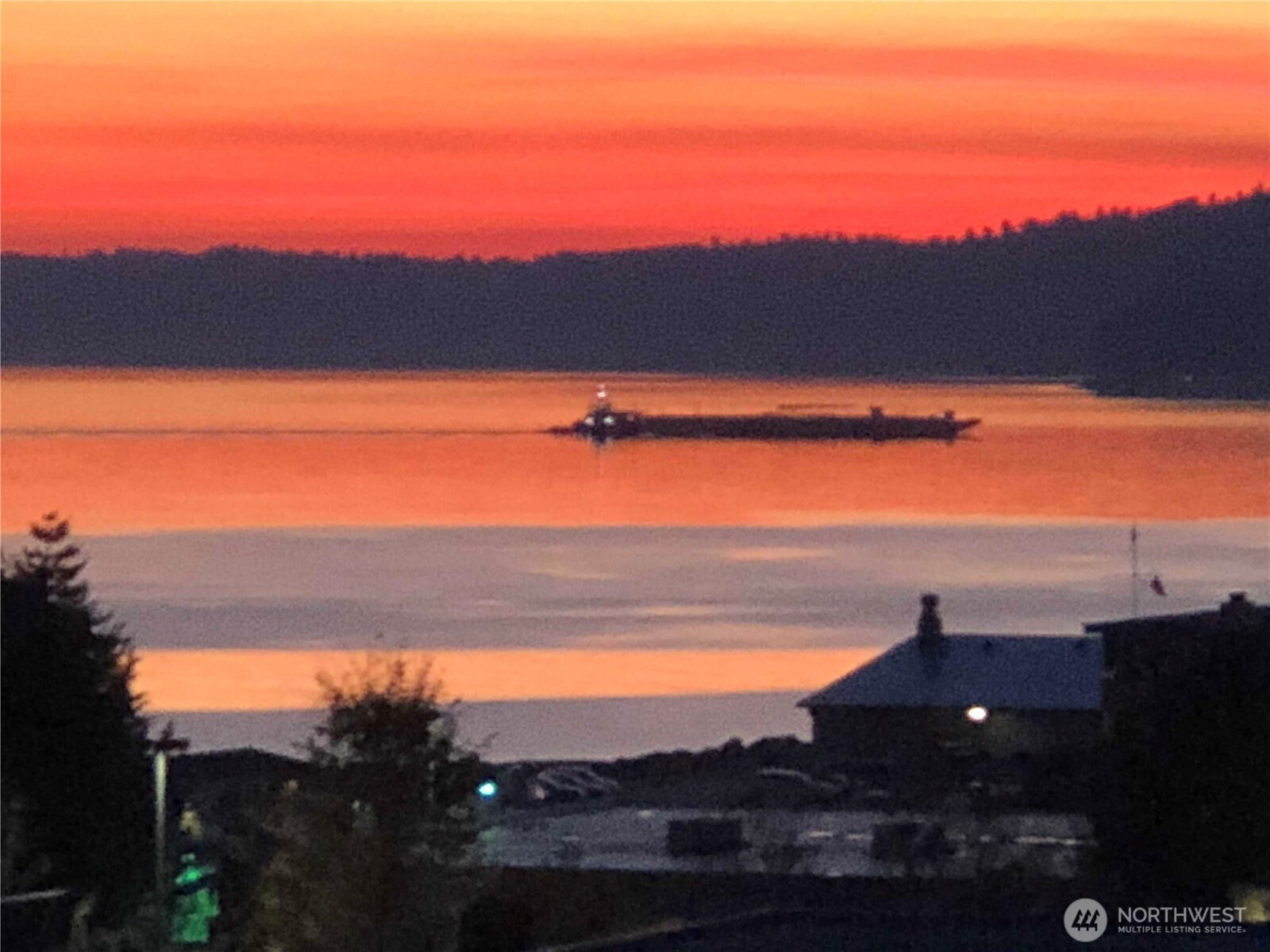 842 S 227th Place, Des Moines, WA 98198