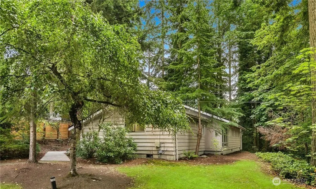 12708 Juanita Dr NE, Kirkland, WA 98034