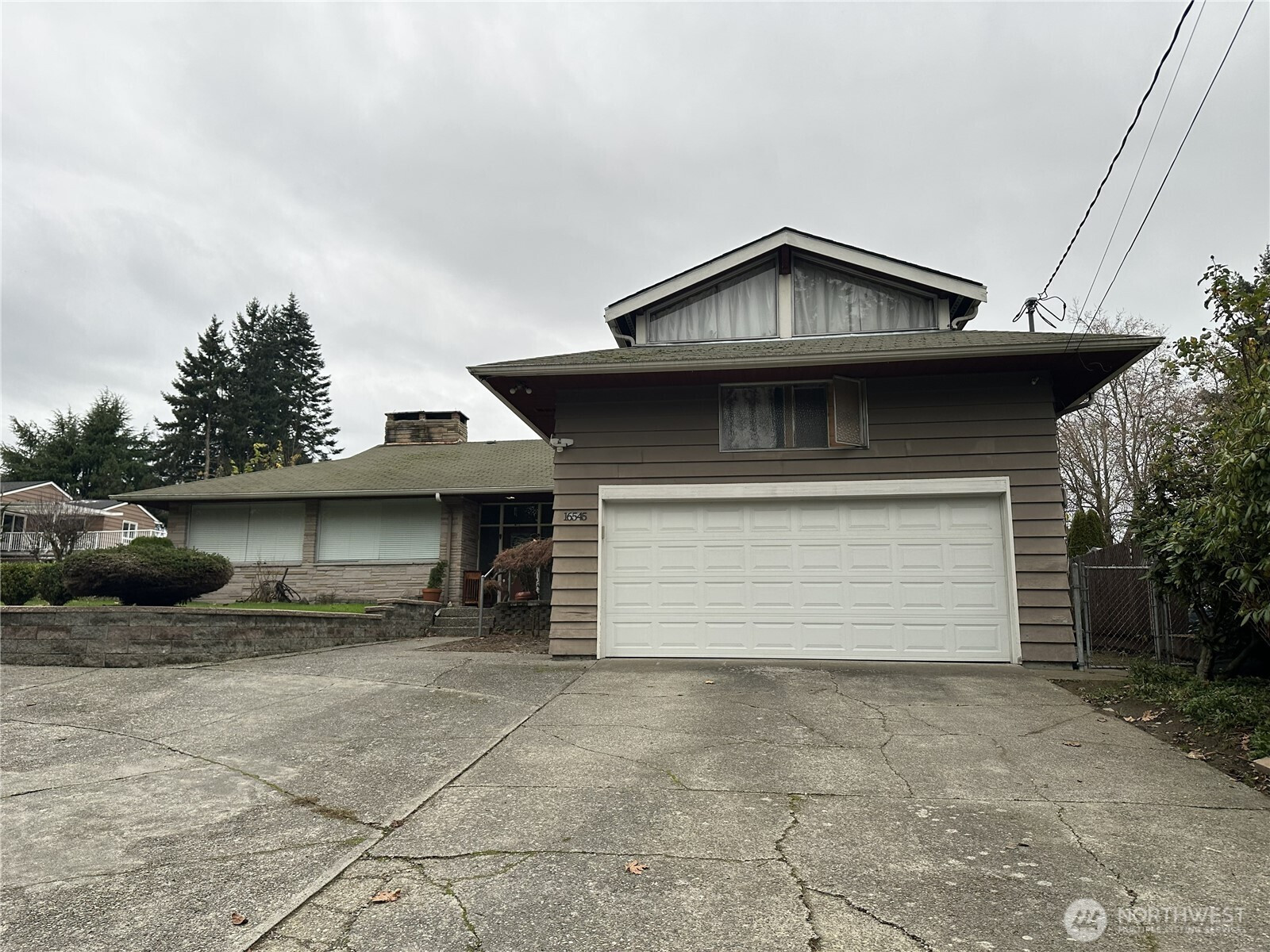 16545 Des Moines Memorial Drive S, Burien, WA 98148