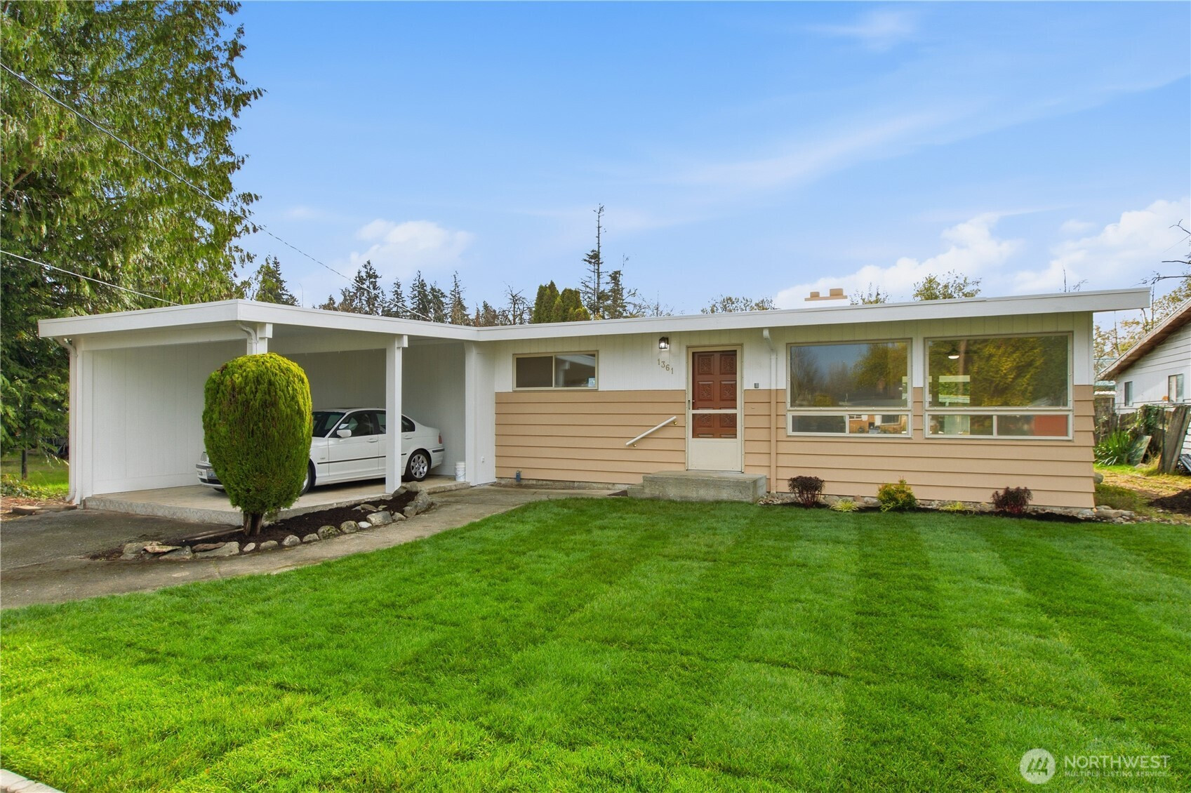 1361 S 279th Street, Des Moines, WA 98198