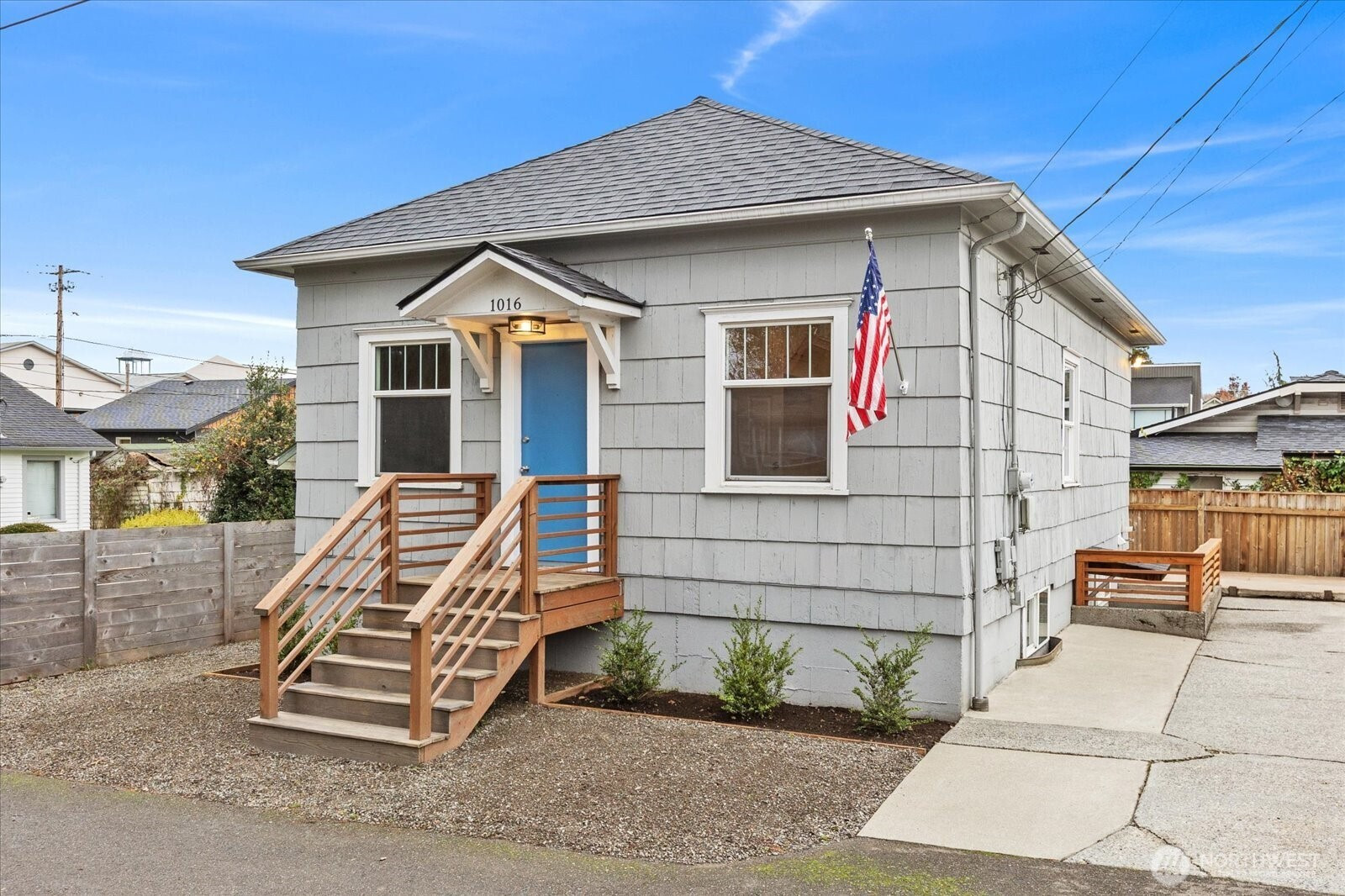 1016 Rockefeller Avenue, Everett, WA 98201