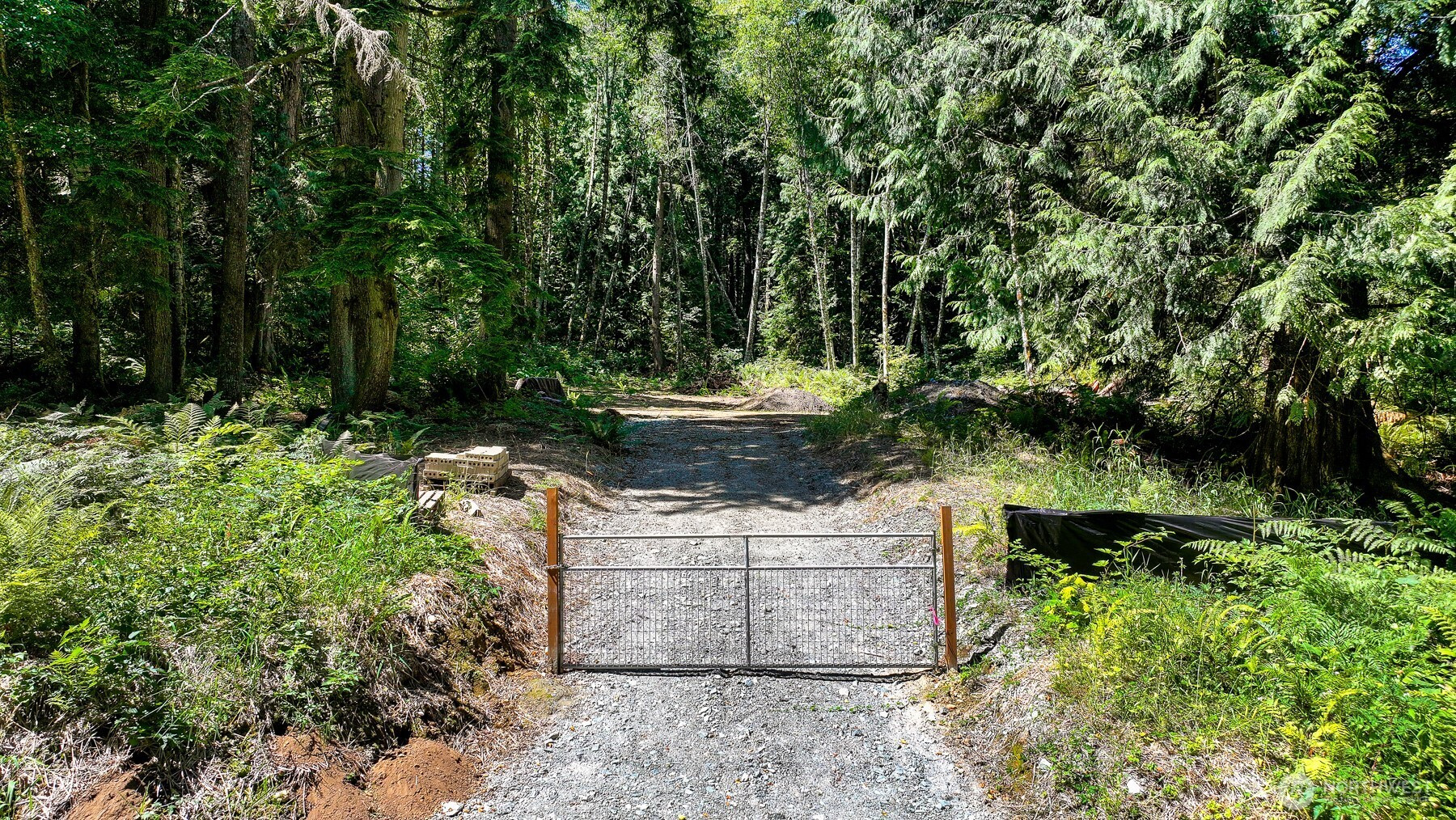 471 Summerland Rd, Bellingham, WA 98229