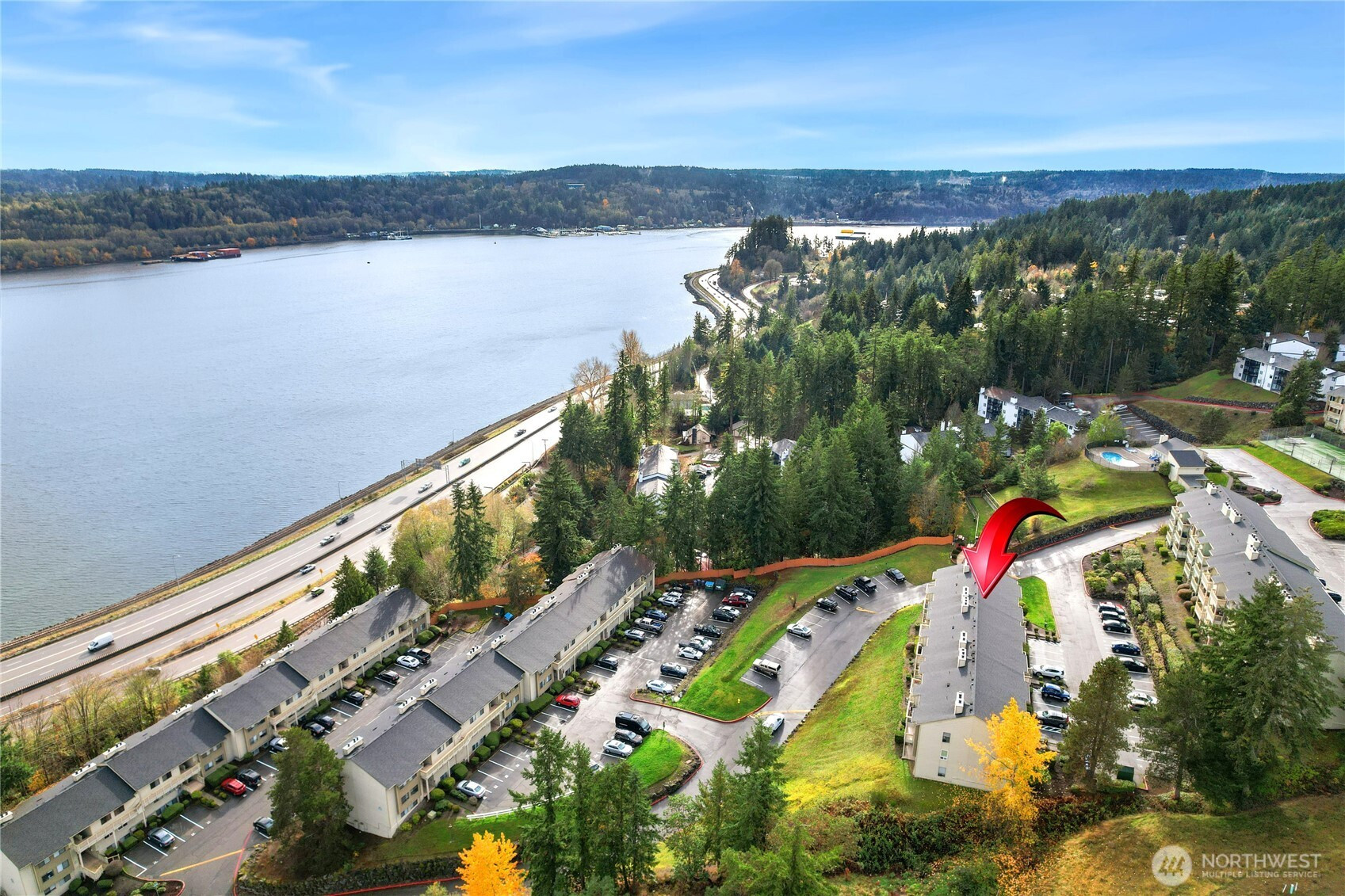 1725 W Sunn Fjord Lane, Bremerton, WA 98312