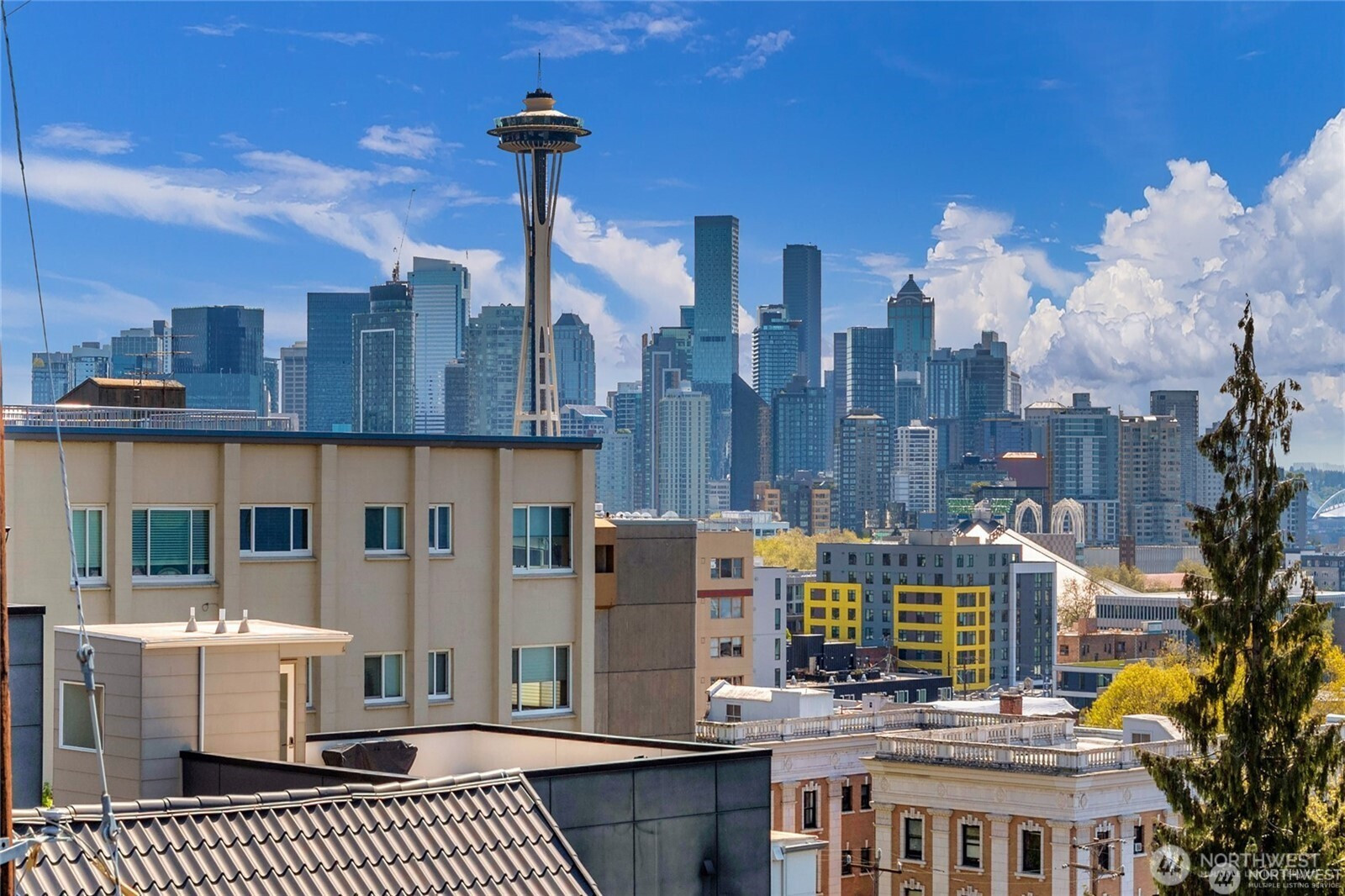 215 W Kinnear Place, Seattle, WA 98119