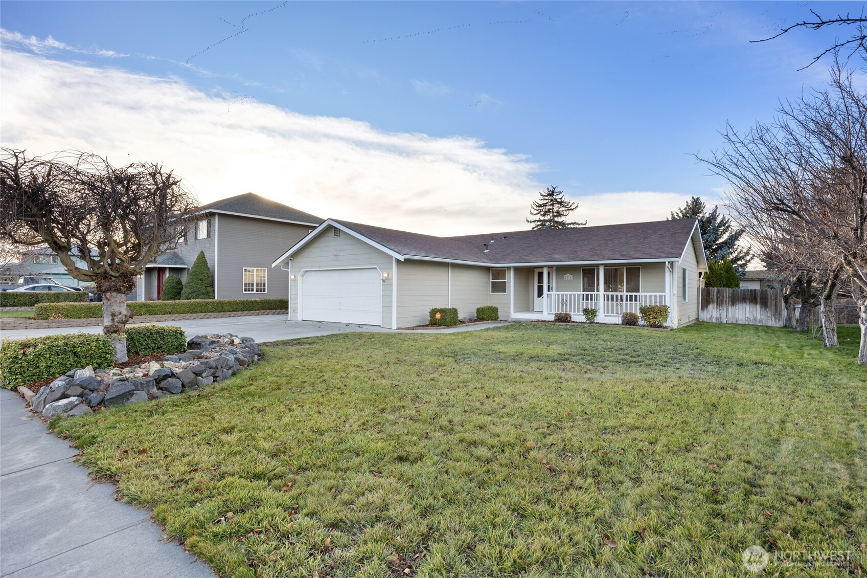 2214 S Belair Drive, Moses Lake, WA 98837