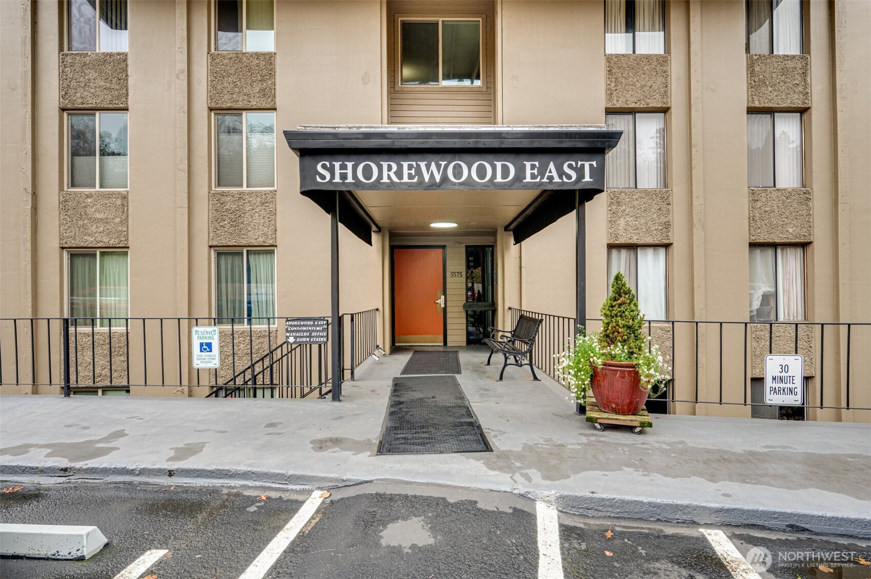 5575 E Evergreen Highway, Vancouver, WA 98661