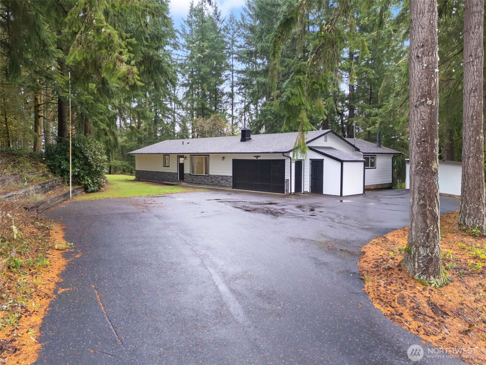 400 Ogden Road, Castle Rock, WA 98611