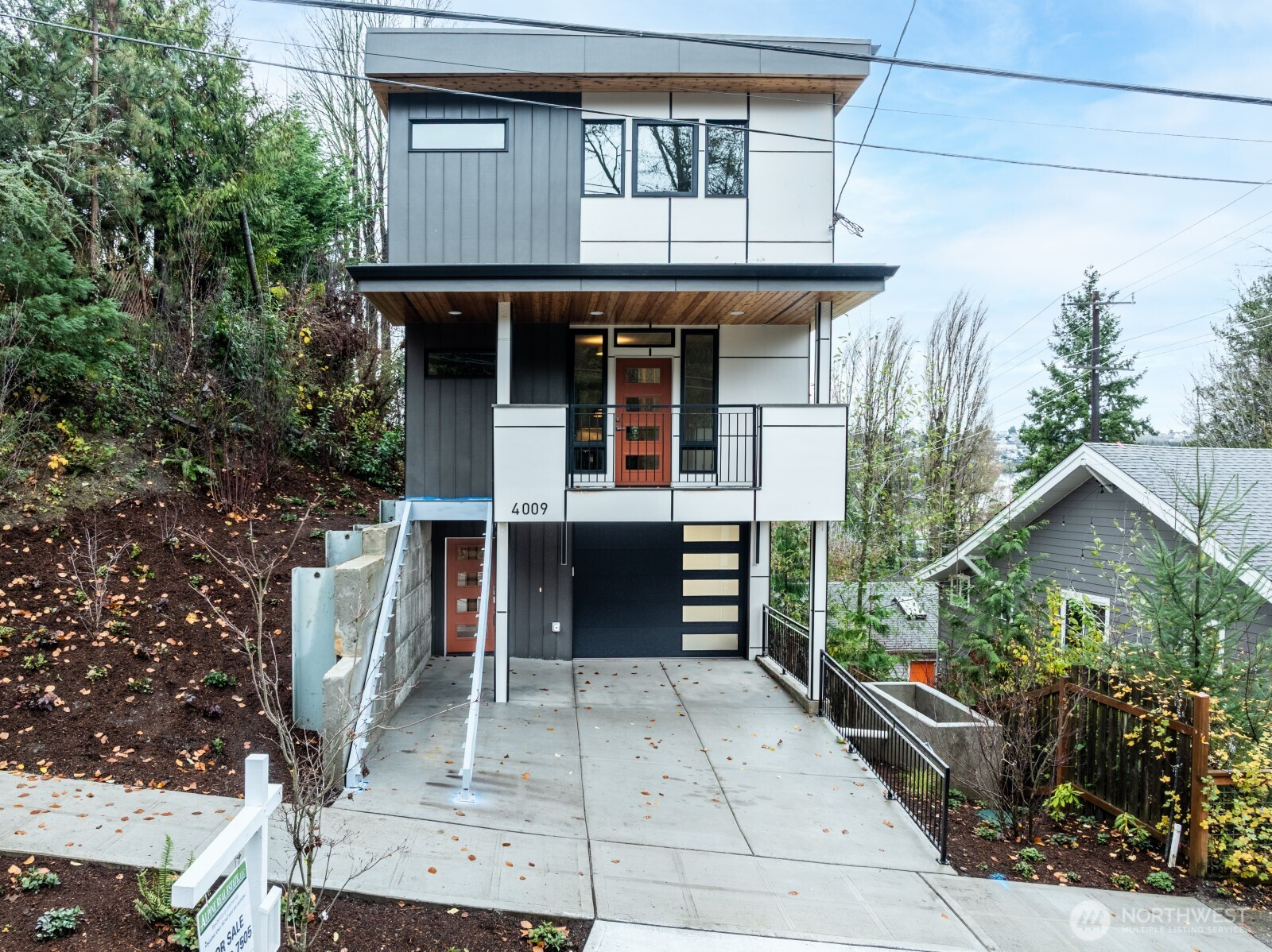 4009 21st Avenue SW, Seattle, WA 98106