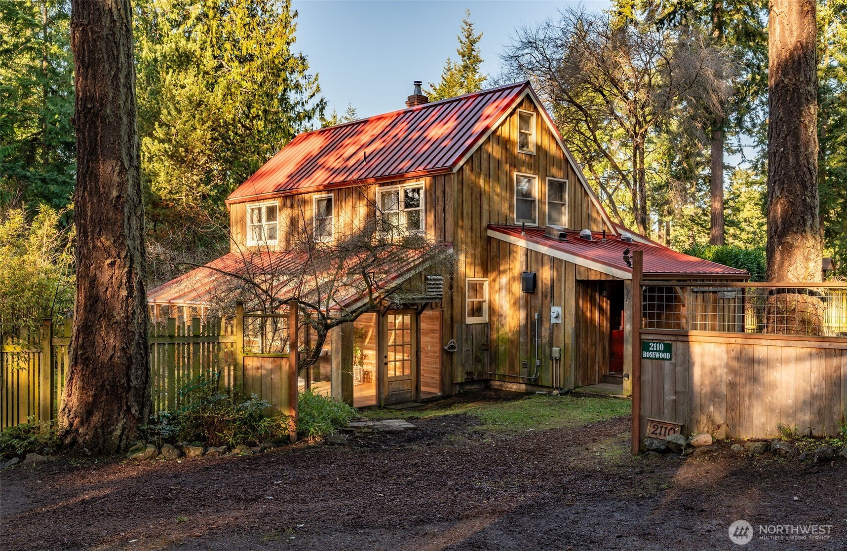 2110 Rosewood Street, Port Townsend, WA 98368