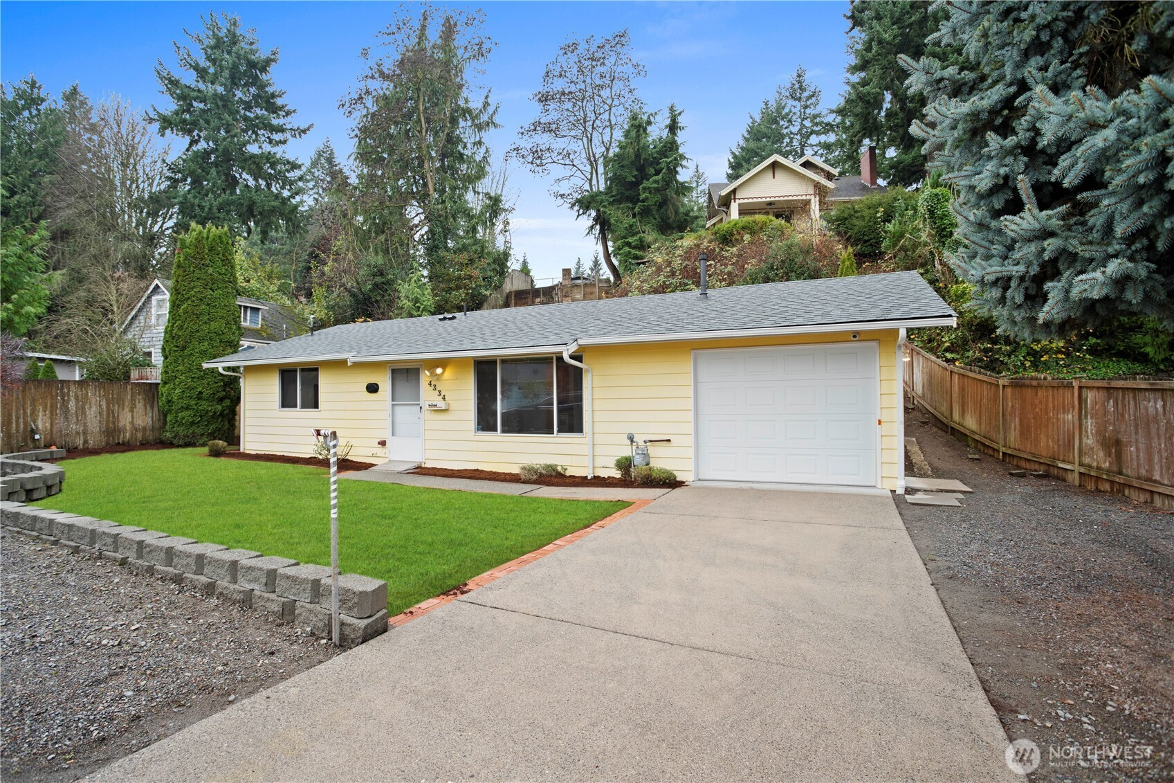 4334 Grand Avenue, Everett, WA 98203