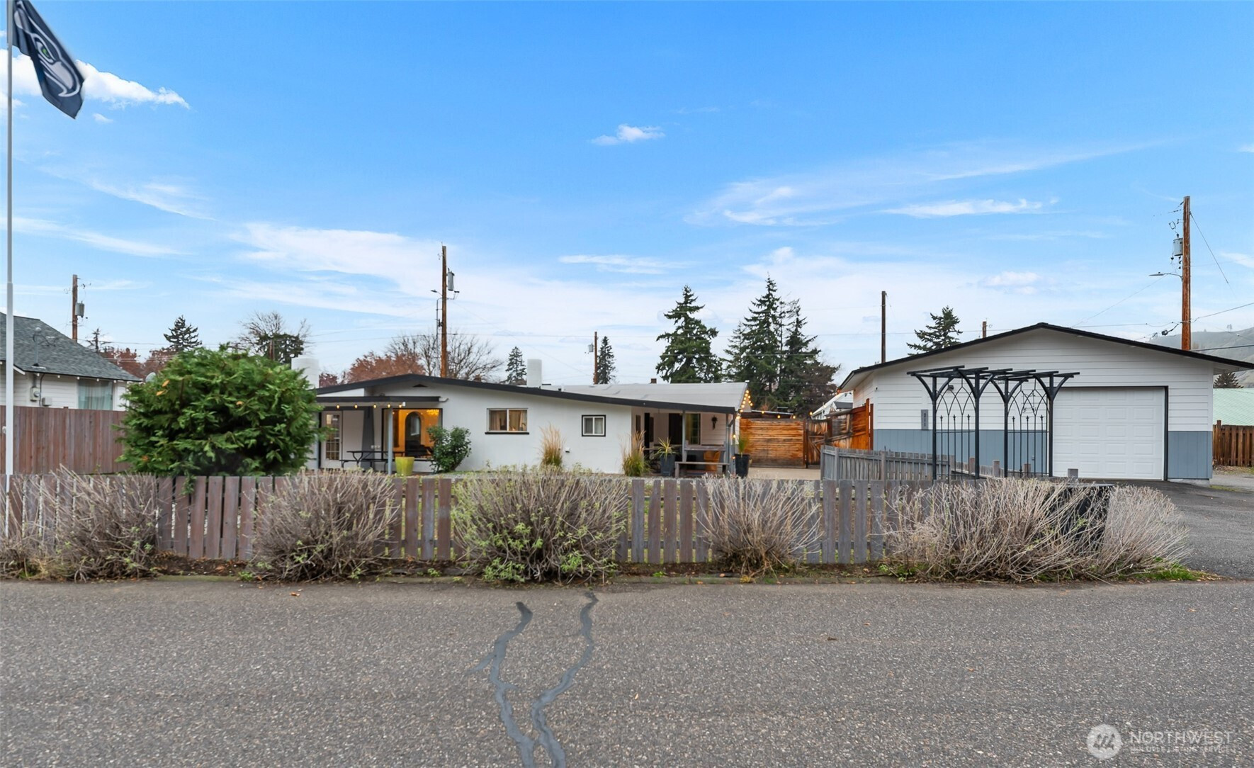 211 Riverfront Drive, Cashmere, WA 98815