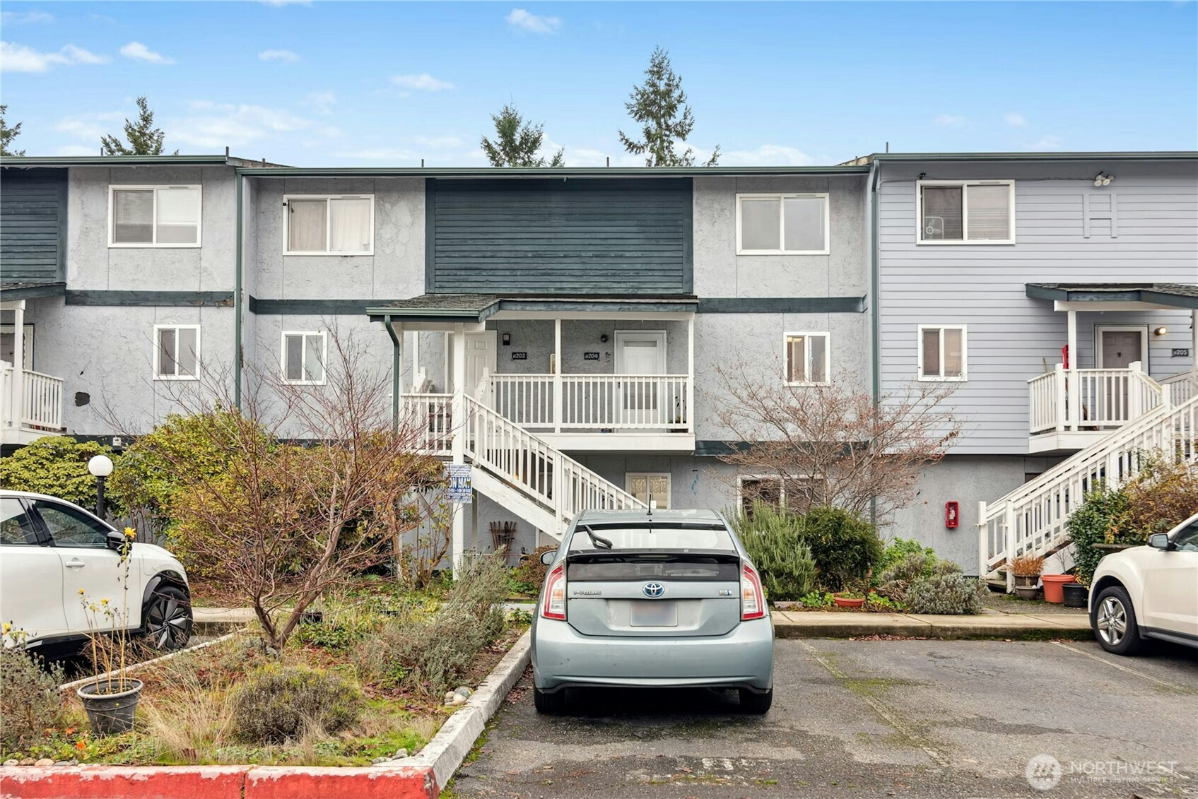 8823 Holly Drive, Everett, WA 98208