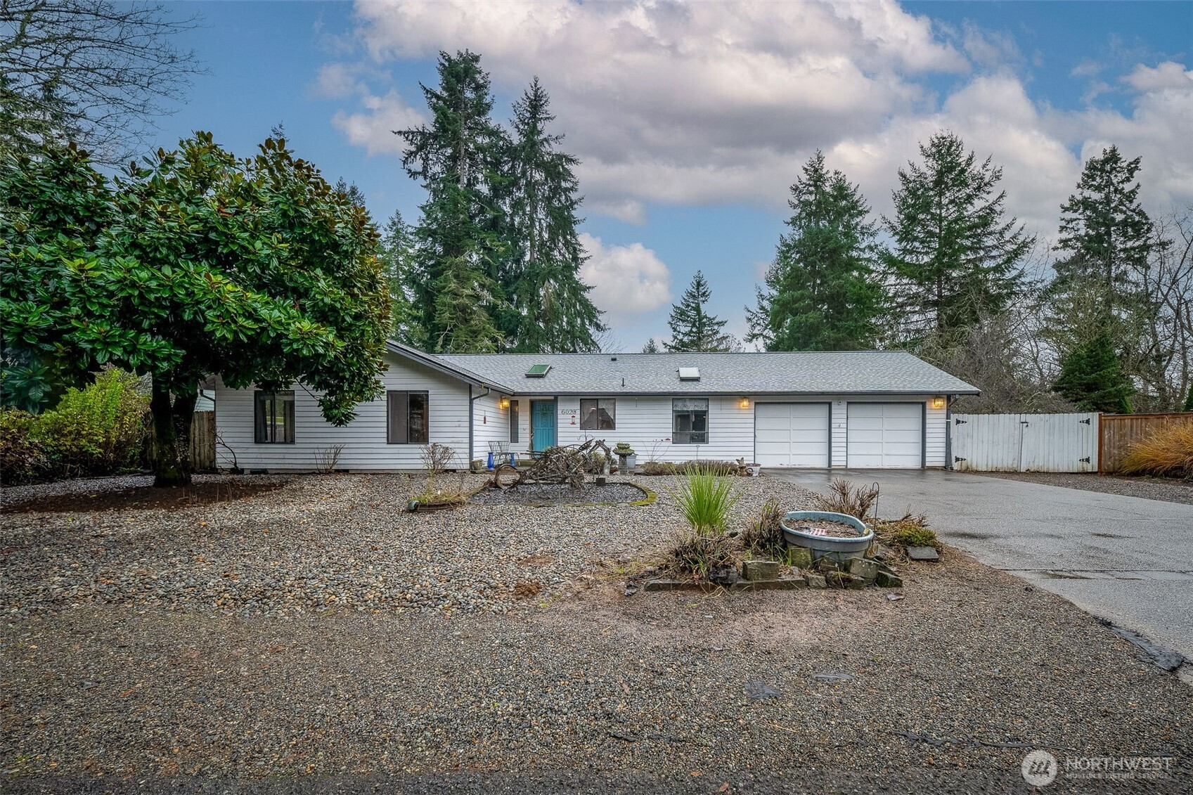 6025 Boulevard Loop SE, Olympia, WA 98501