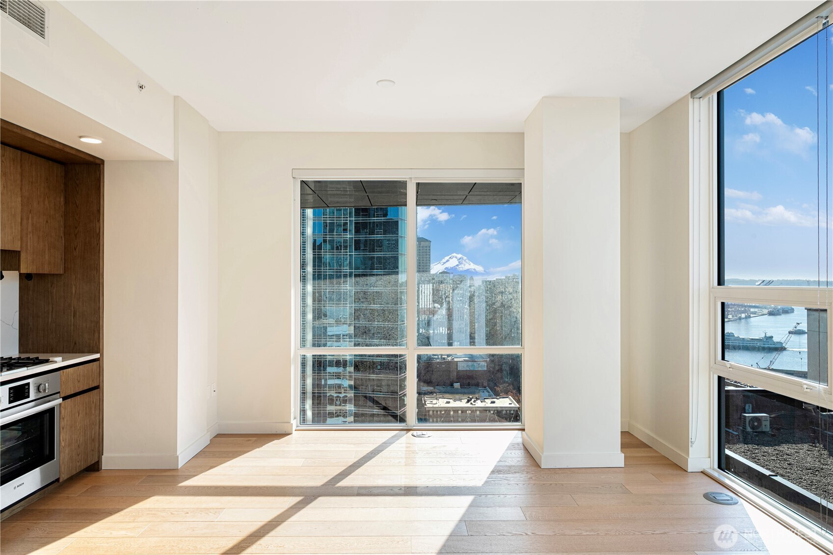 121 Stewart Street, Seattle, WA 98101