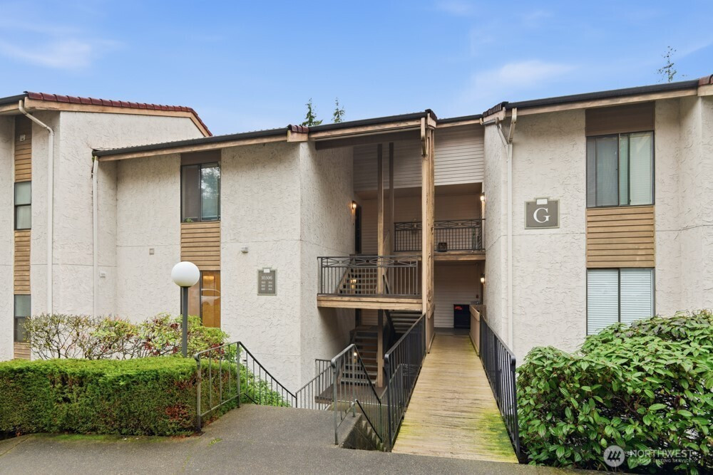 10506 NE 32nd Place, Bellevue, WA 98004