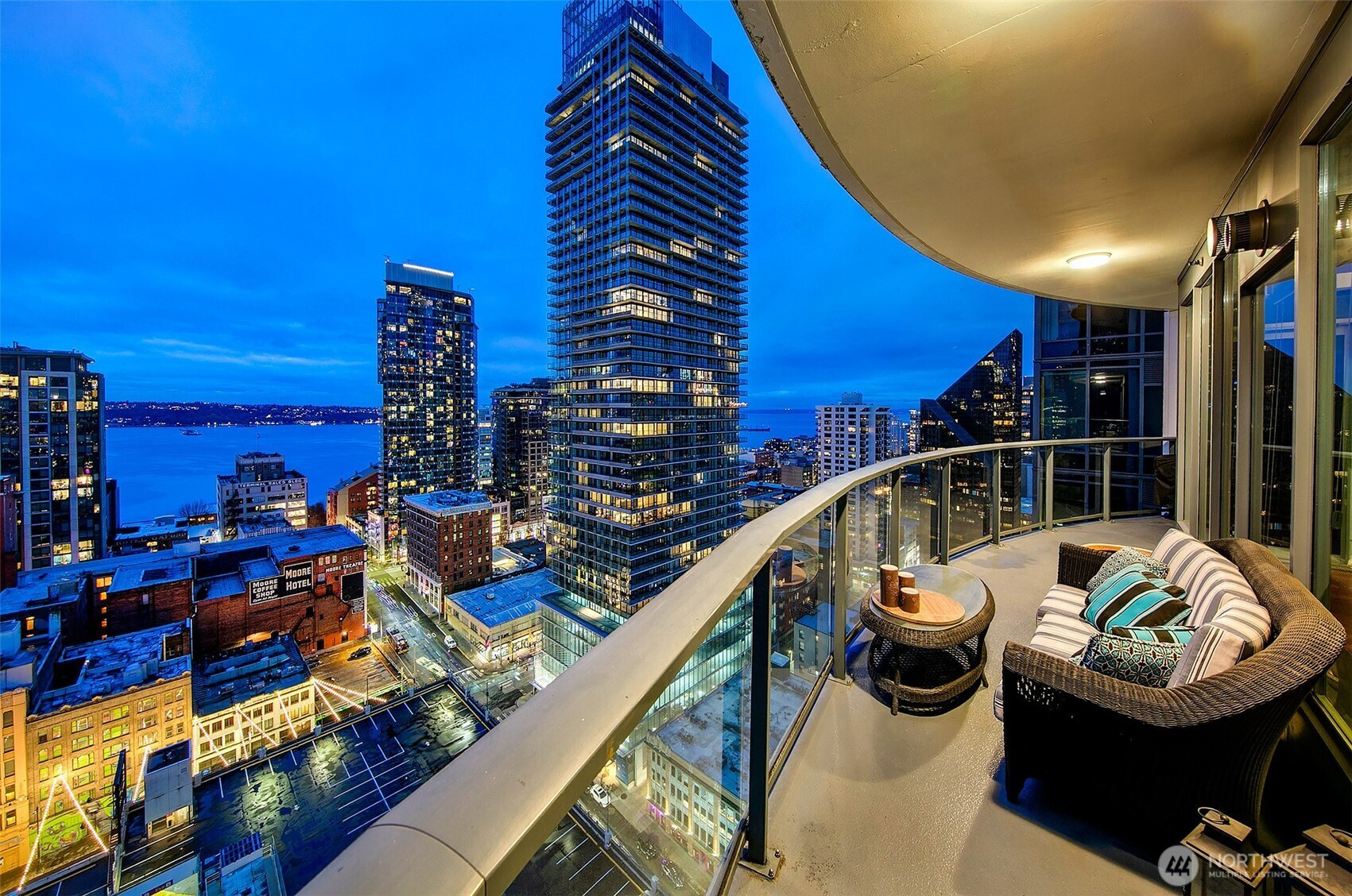 1920 4th Avenue, Seattle, WA 98101