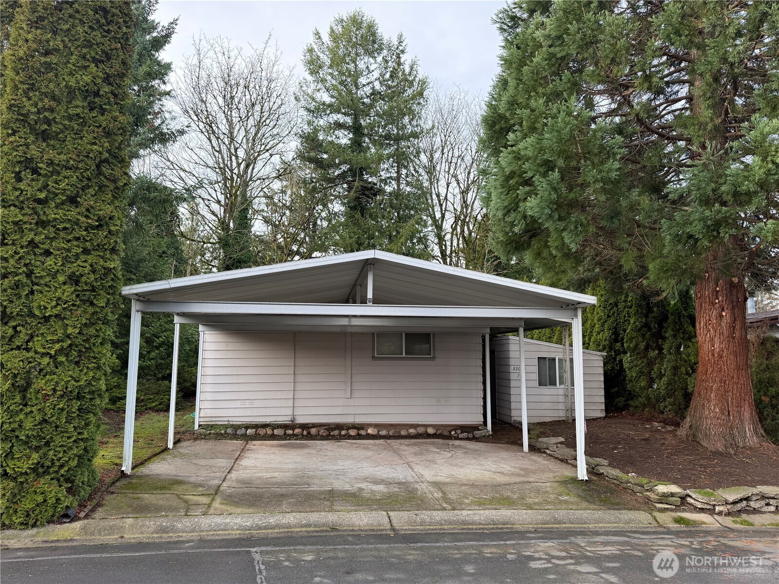 22065 106th Place SE, Kent, WA 98031
