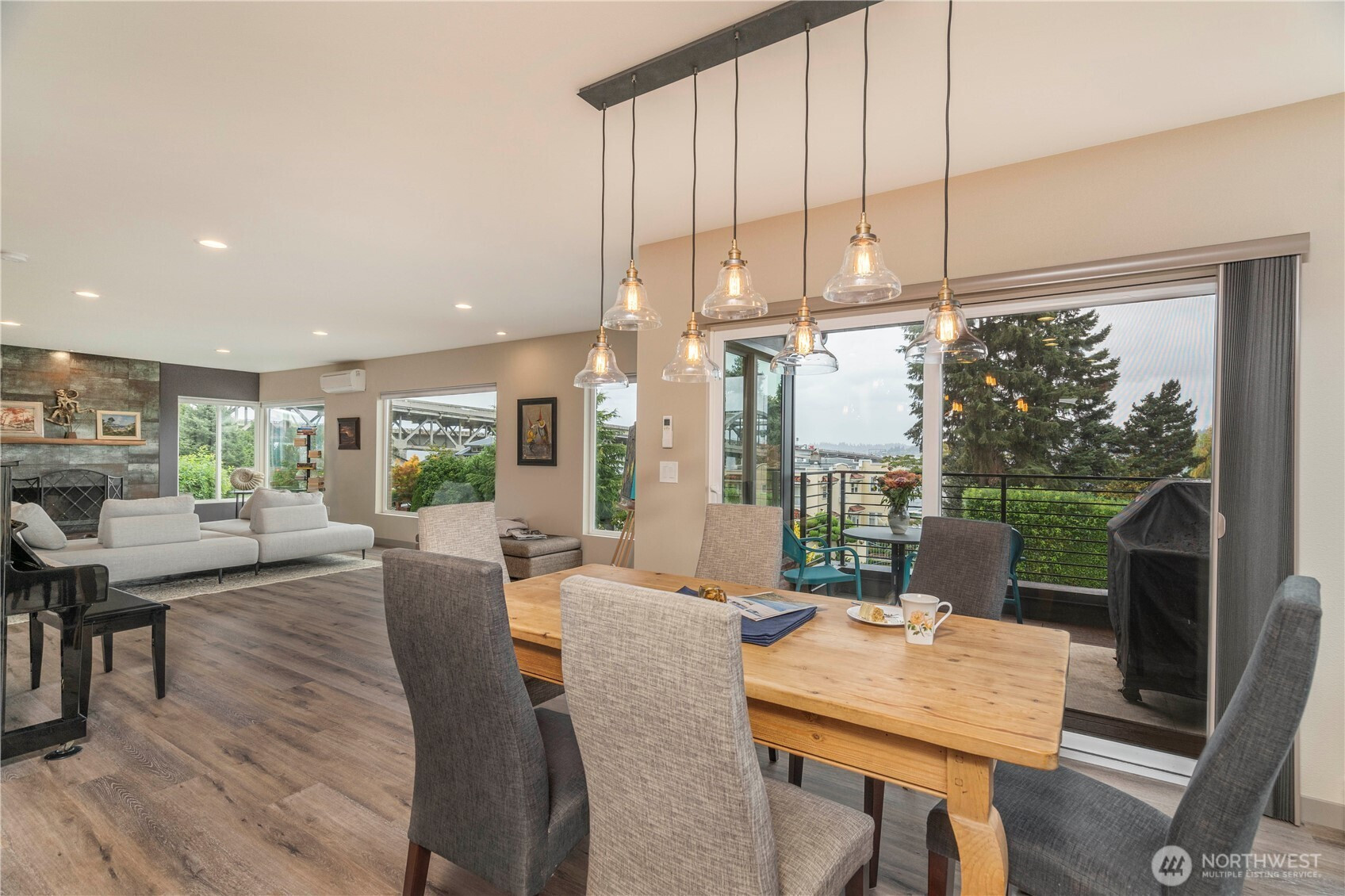 1420 S 36th Avenue, Seattle, WA 98144