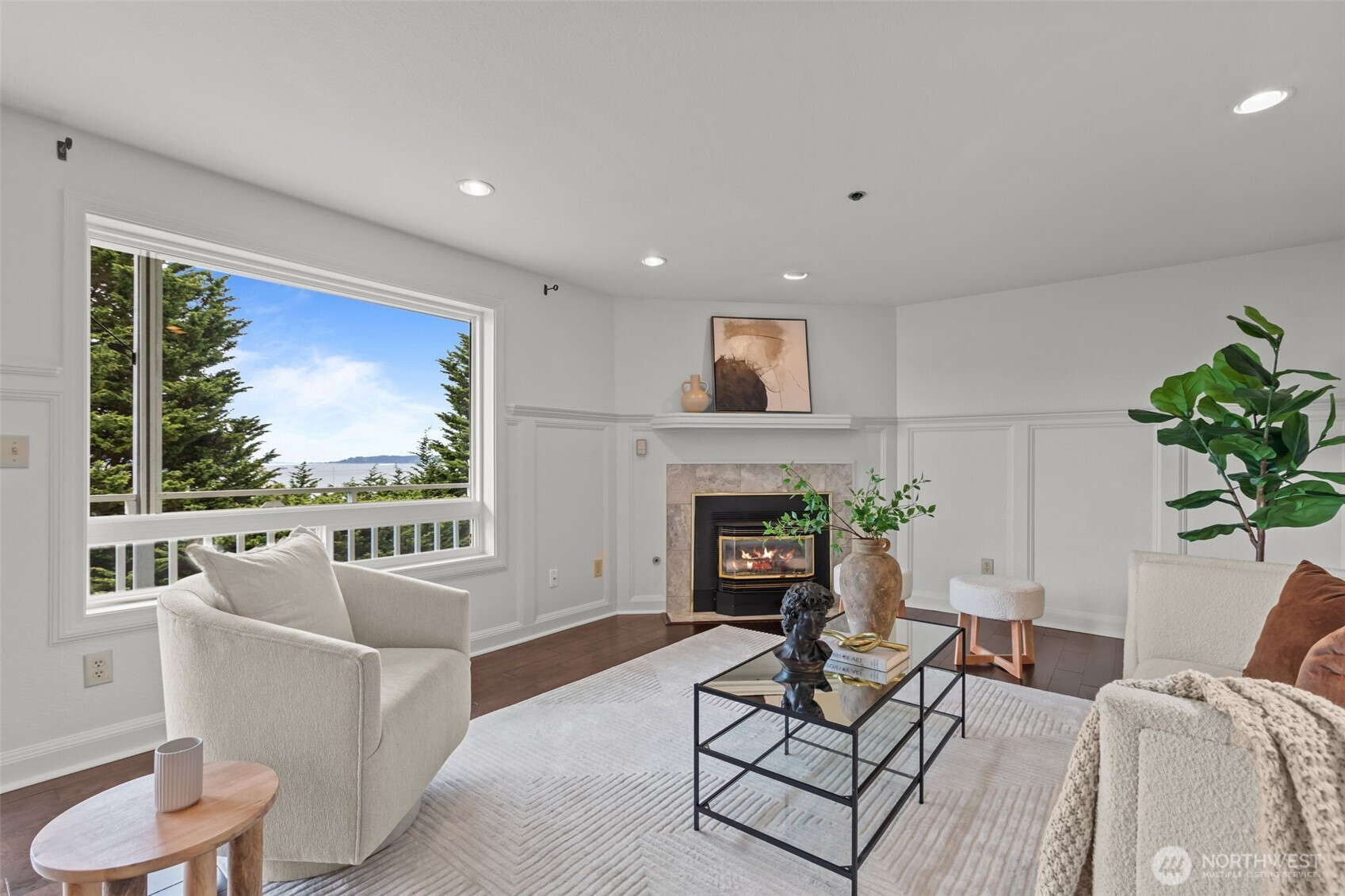 28701 6th Place S, Des Moines, WA 98198