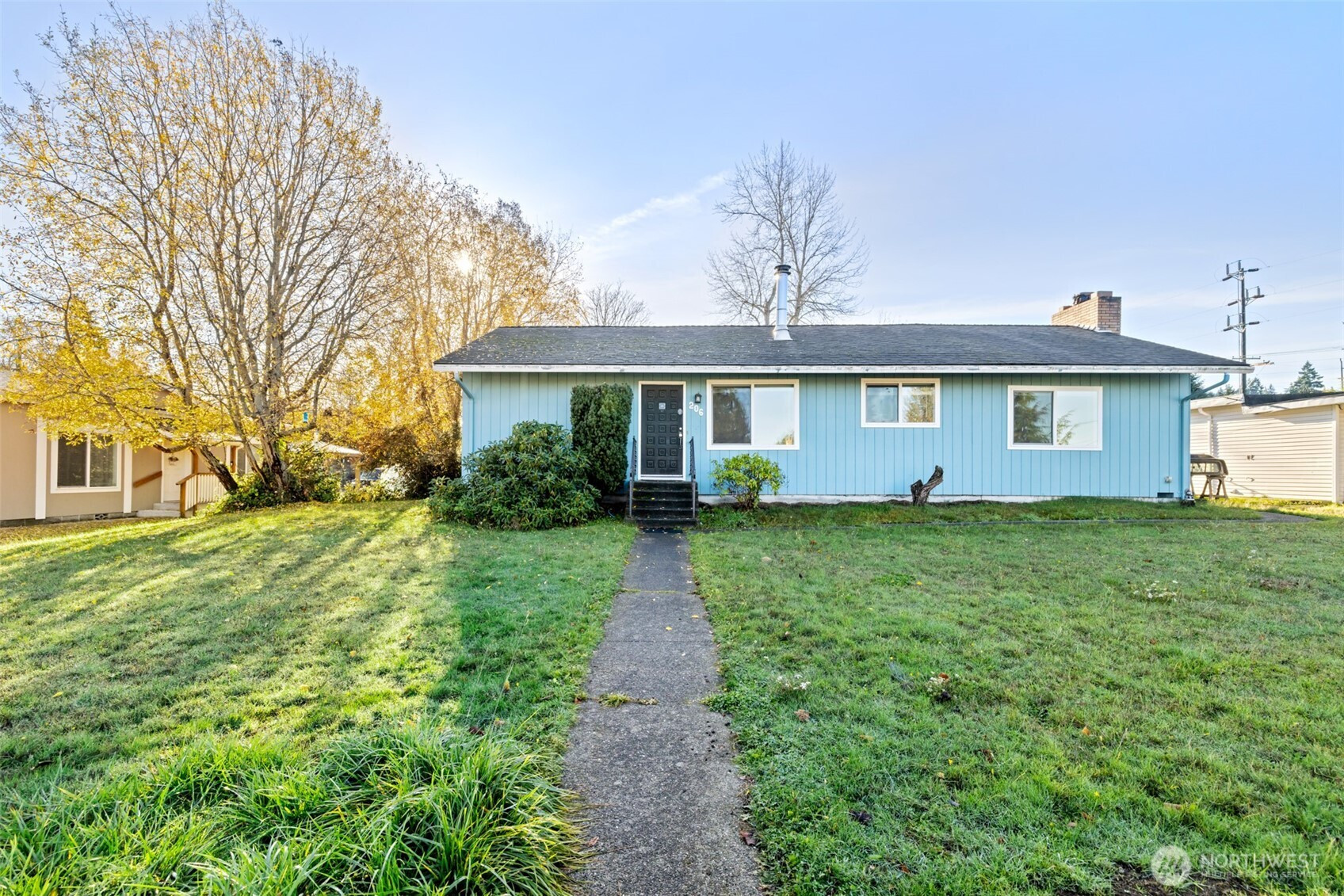 206 E Vashon Avenue, Port Angeles, WA 98362