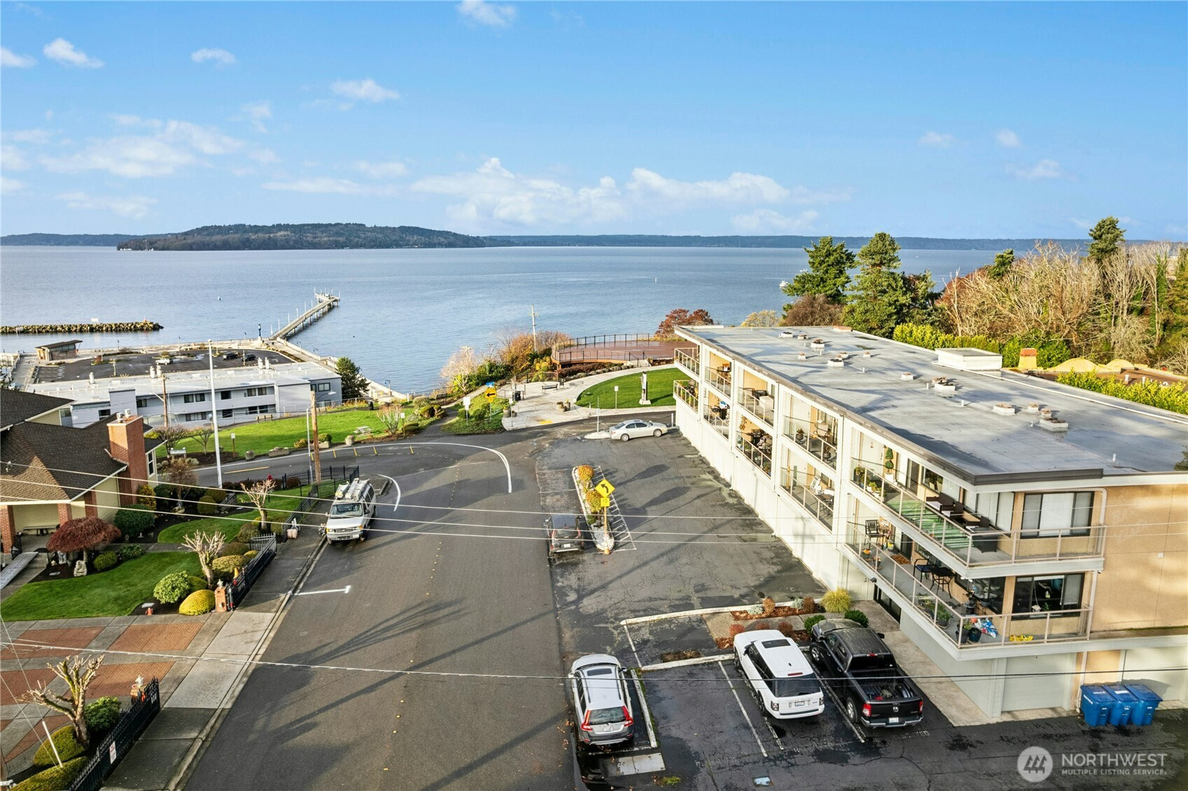 506 S 222nd Street, Des Moines, WA 98198