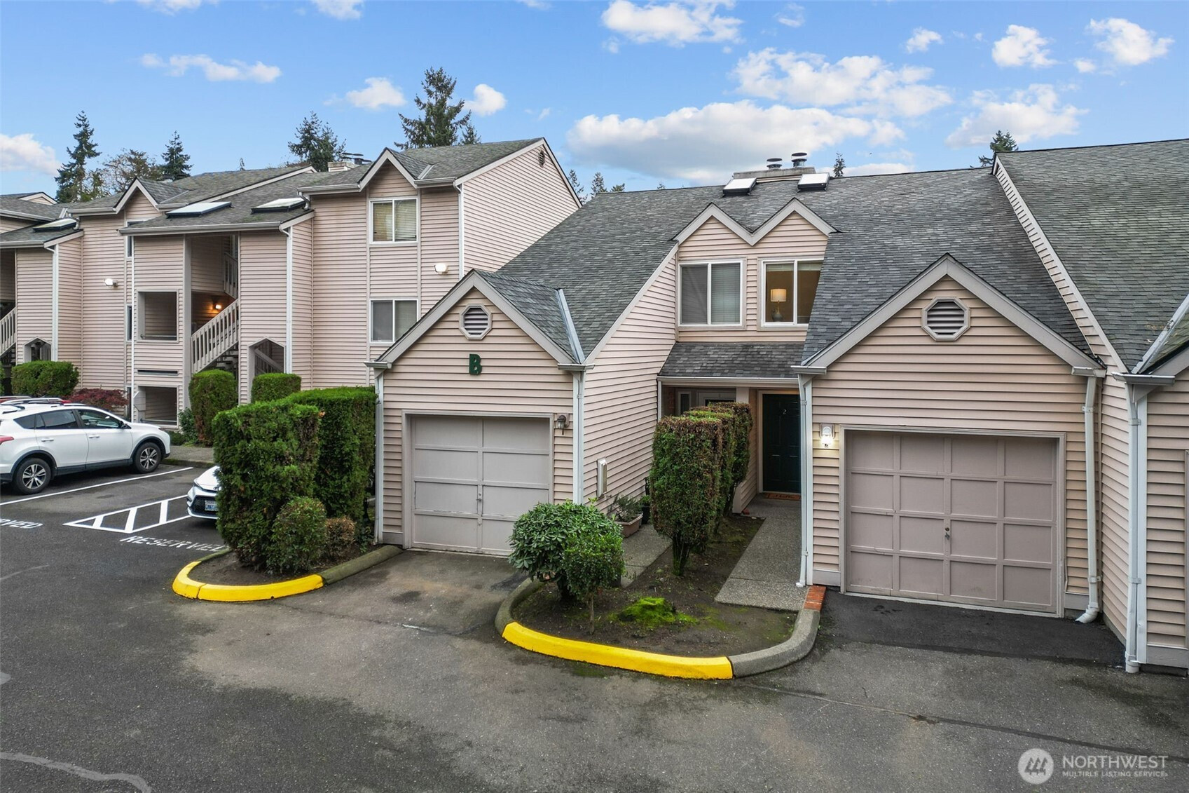 1825 S 330th Street, Federal Way, WA 98003
