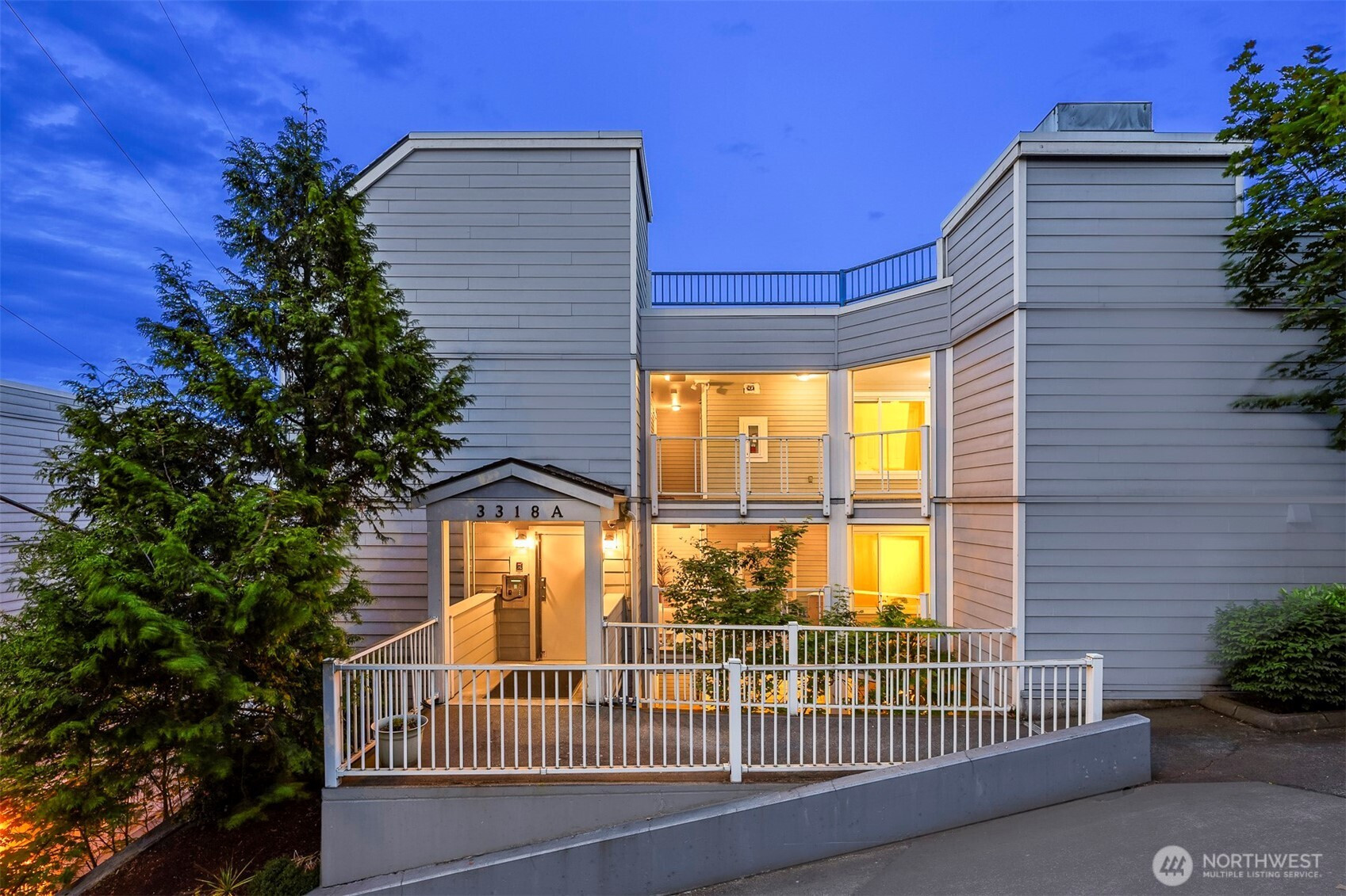 3318 30th Avenue SW, Seattle, WA 98126