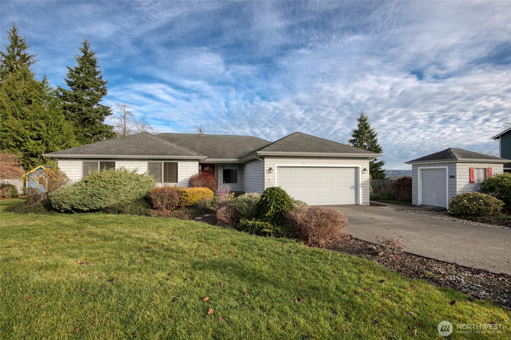912 Bell Drive, Cosmopolis, WA 98537