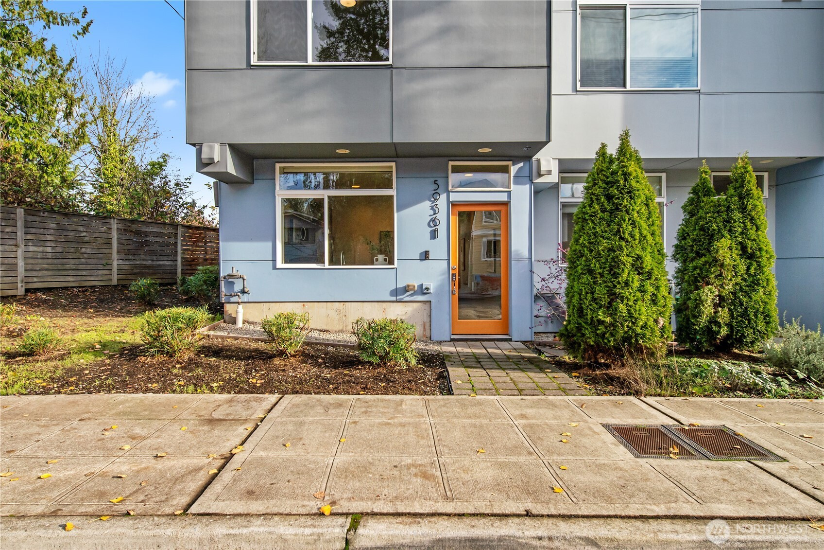 5936 S 36th Avenue, Seattle, WA 98118