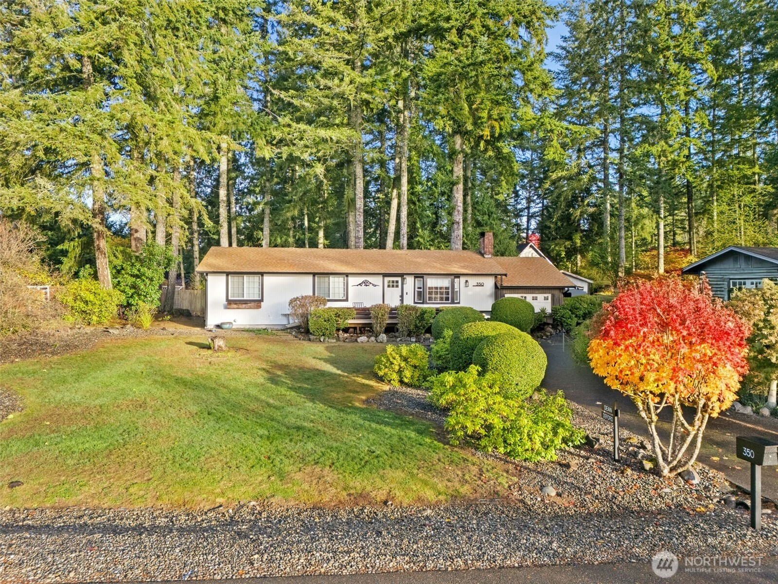350 E Mountain View Drive, Allyn, WA 98524
