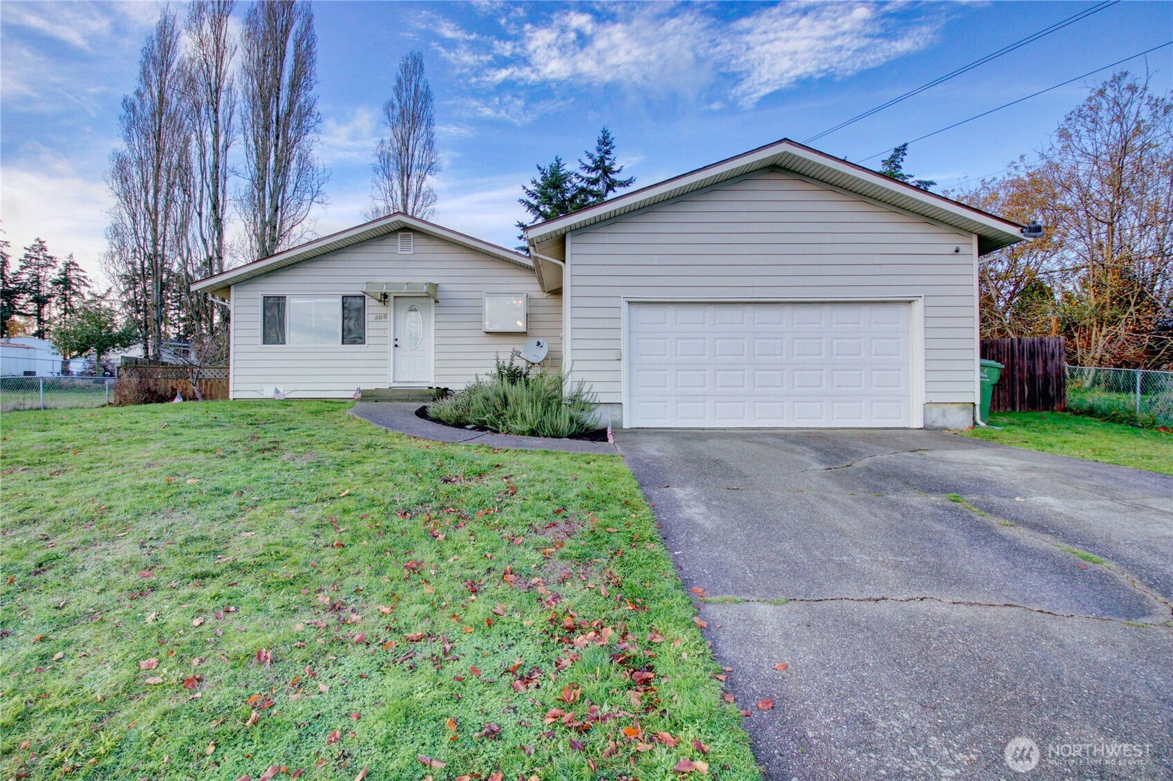 388 NW 11th Court, Oak Harbor, WA 98277
