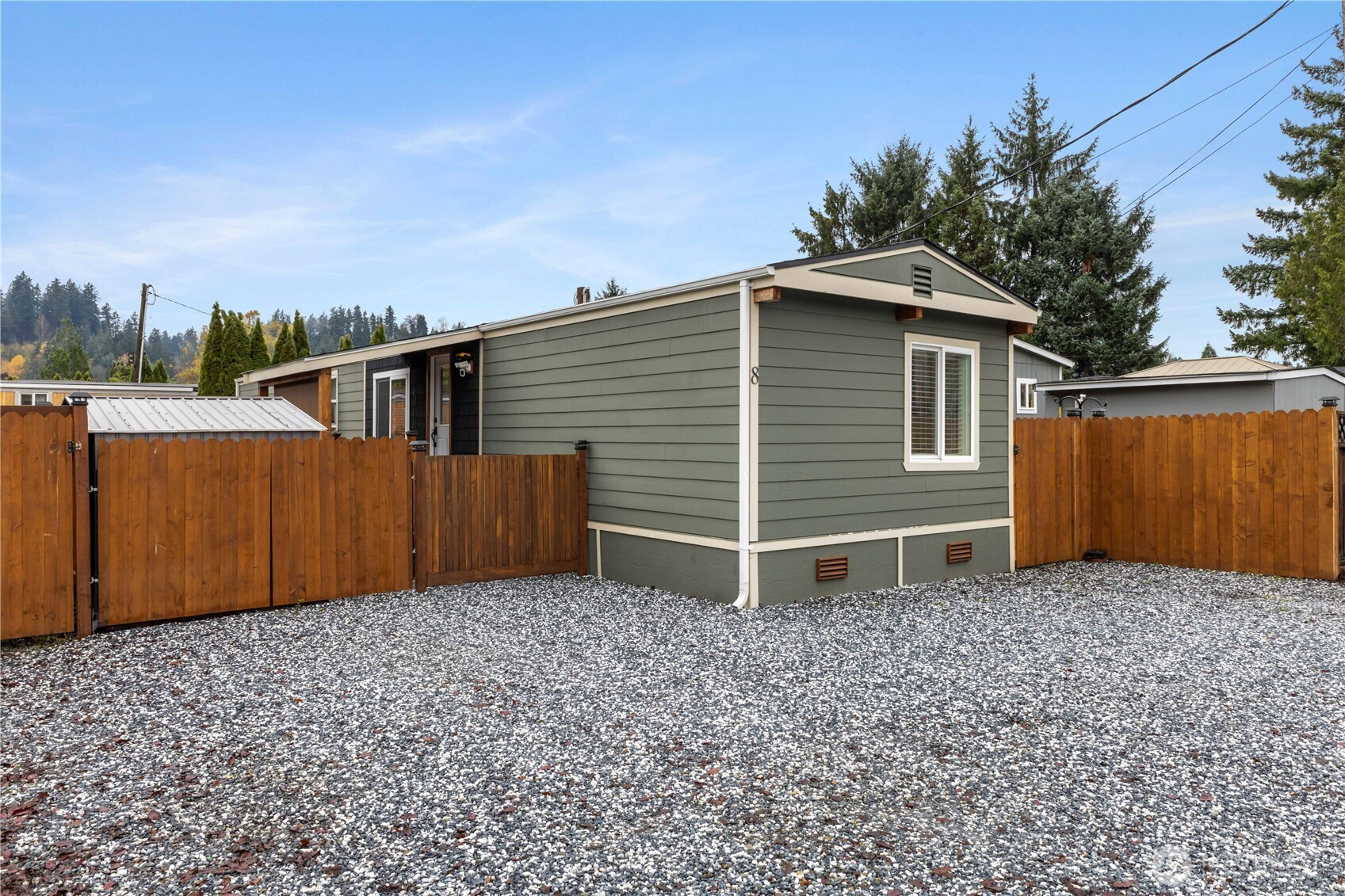 322 Chicago Boulevard S, Pacific, WA 98047