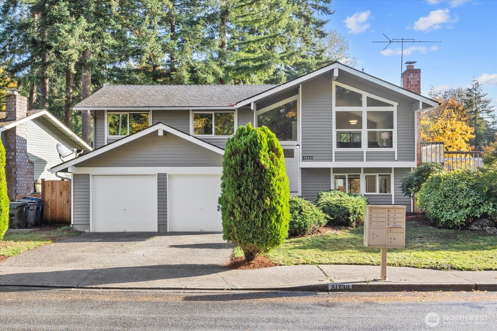 21730 124th Avenue SE, Kent, WA 98031