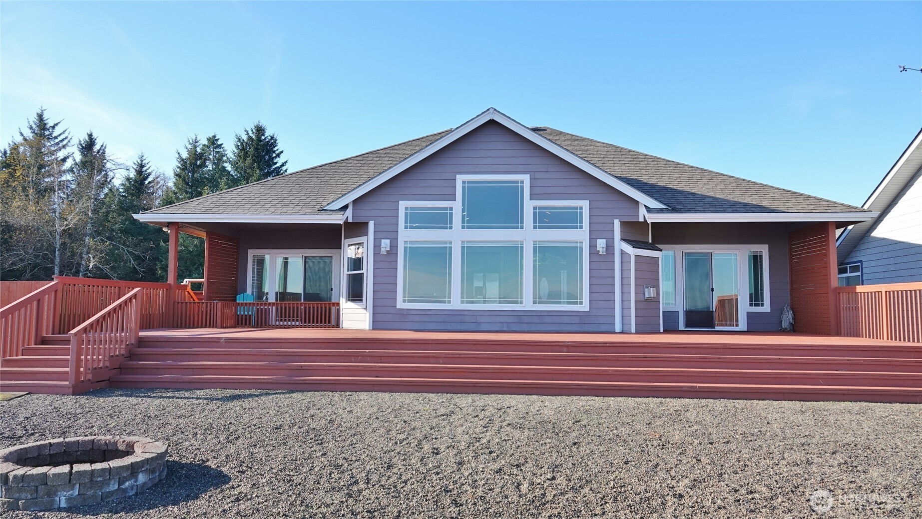 332 Harbor View Loop SE, Ocean Shores, WA 98569