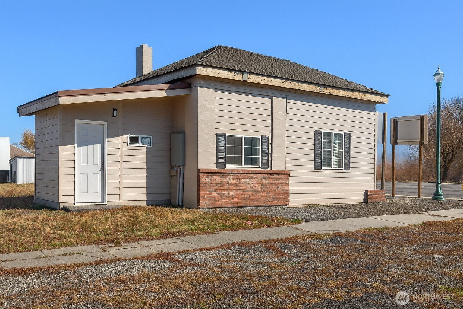 127 W Locust St, Waterville, WA 98858