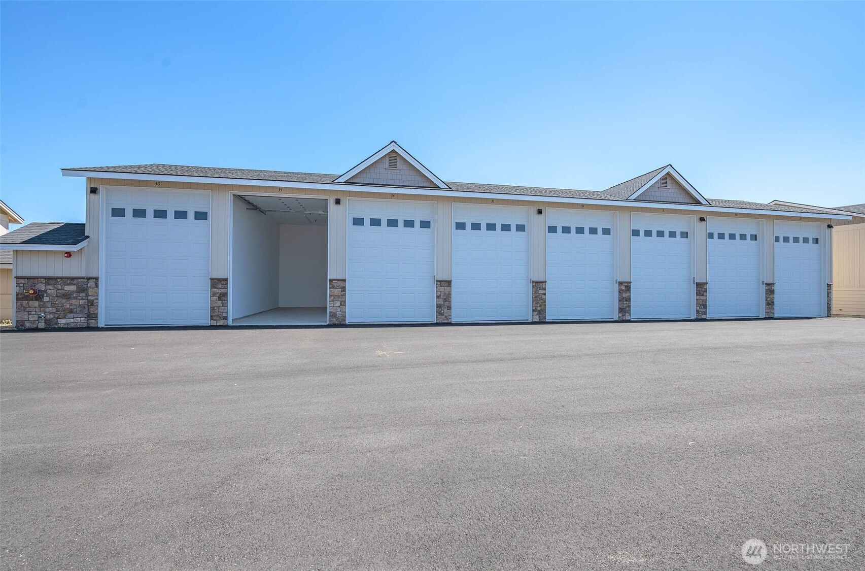 9967 W8 Road NW, Quincy, WA 98848