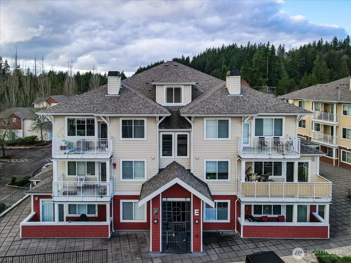 517 225th Lane NE, Sammamish, WA 98074