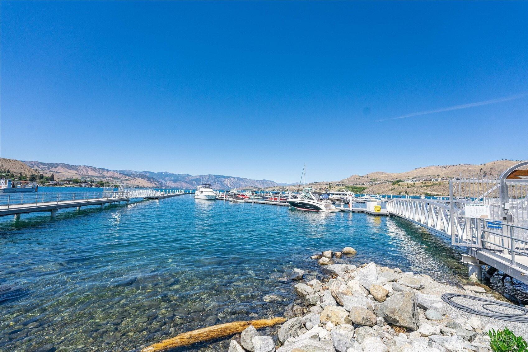 1350 W Woodin Avenue, Chelan, WA 98816