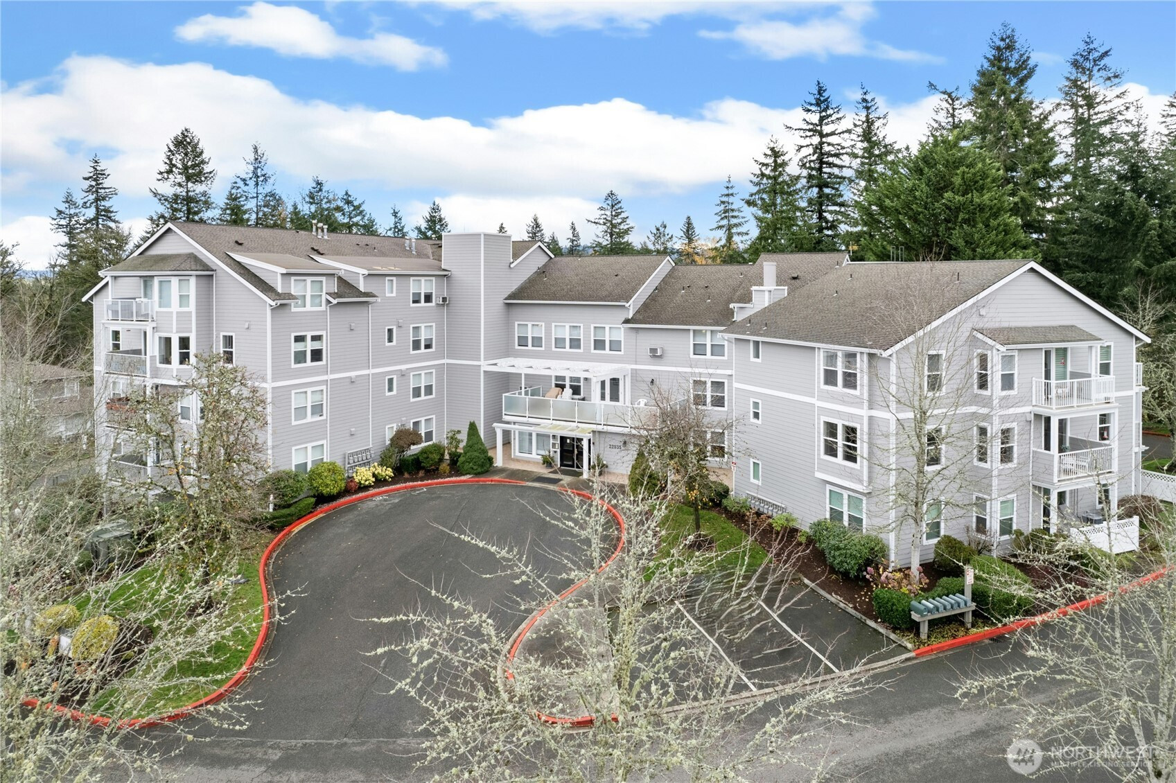 22535 SE Highland Circle, Issaquah, WA 98029