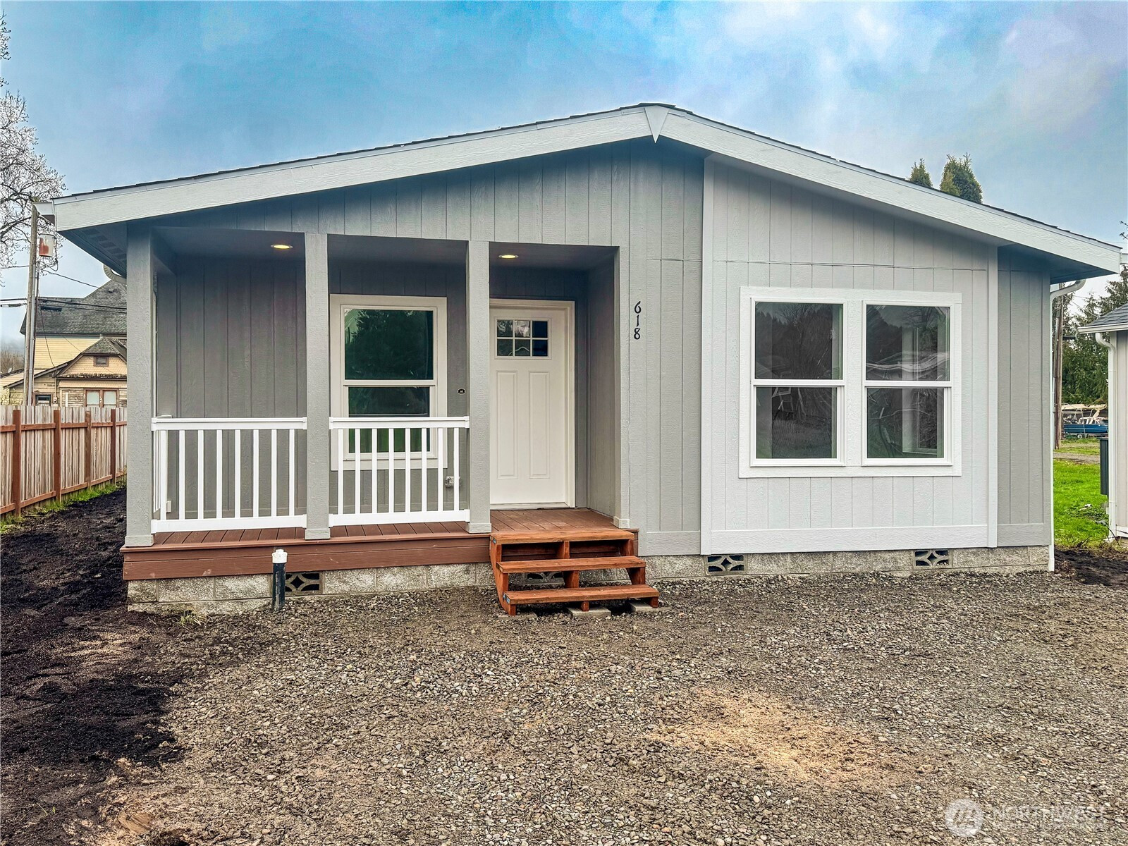 618 C Street, Vader, WA 98593