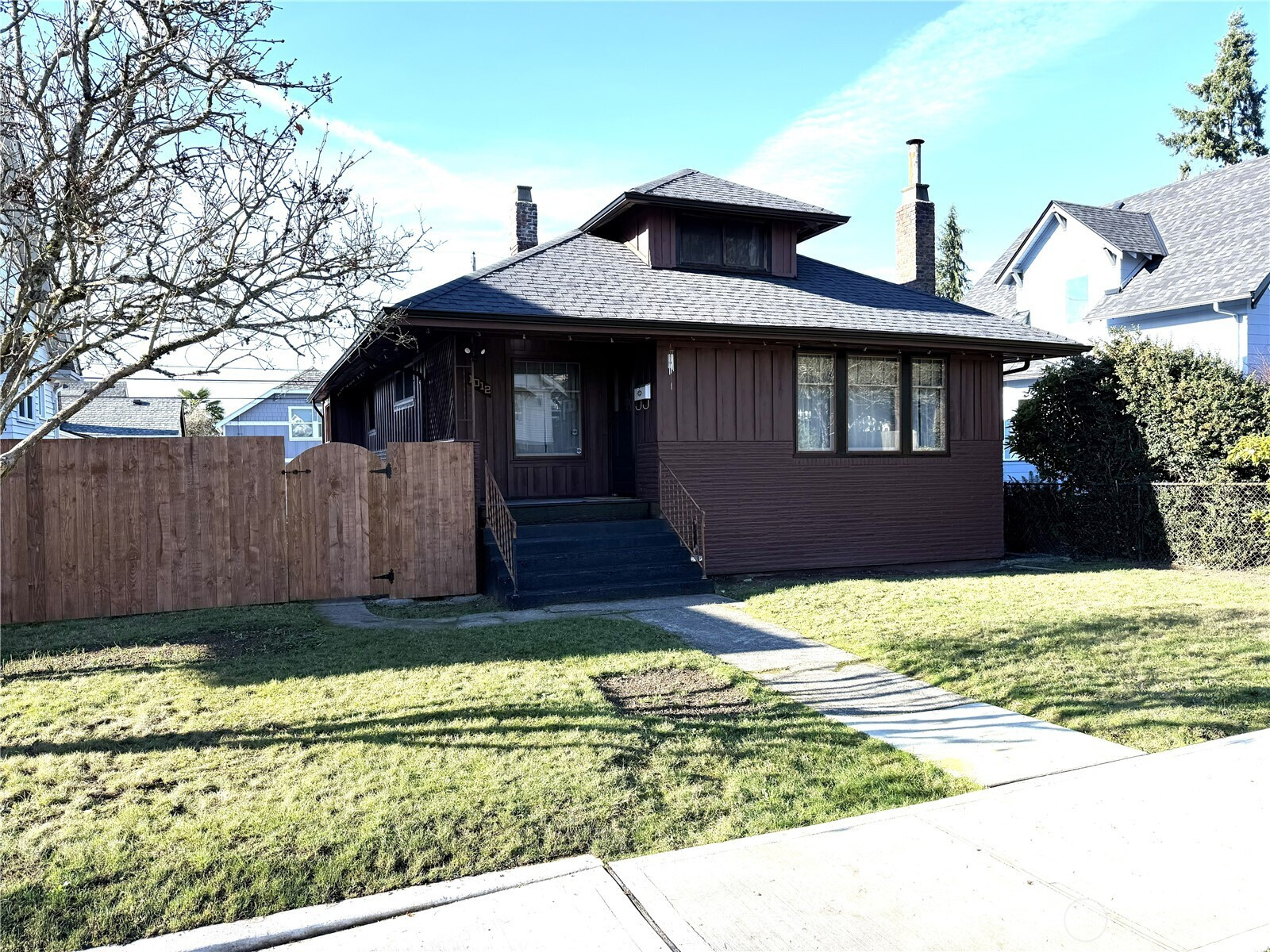 1012 N Steele Street, Tacoma, WA 98406