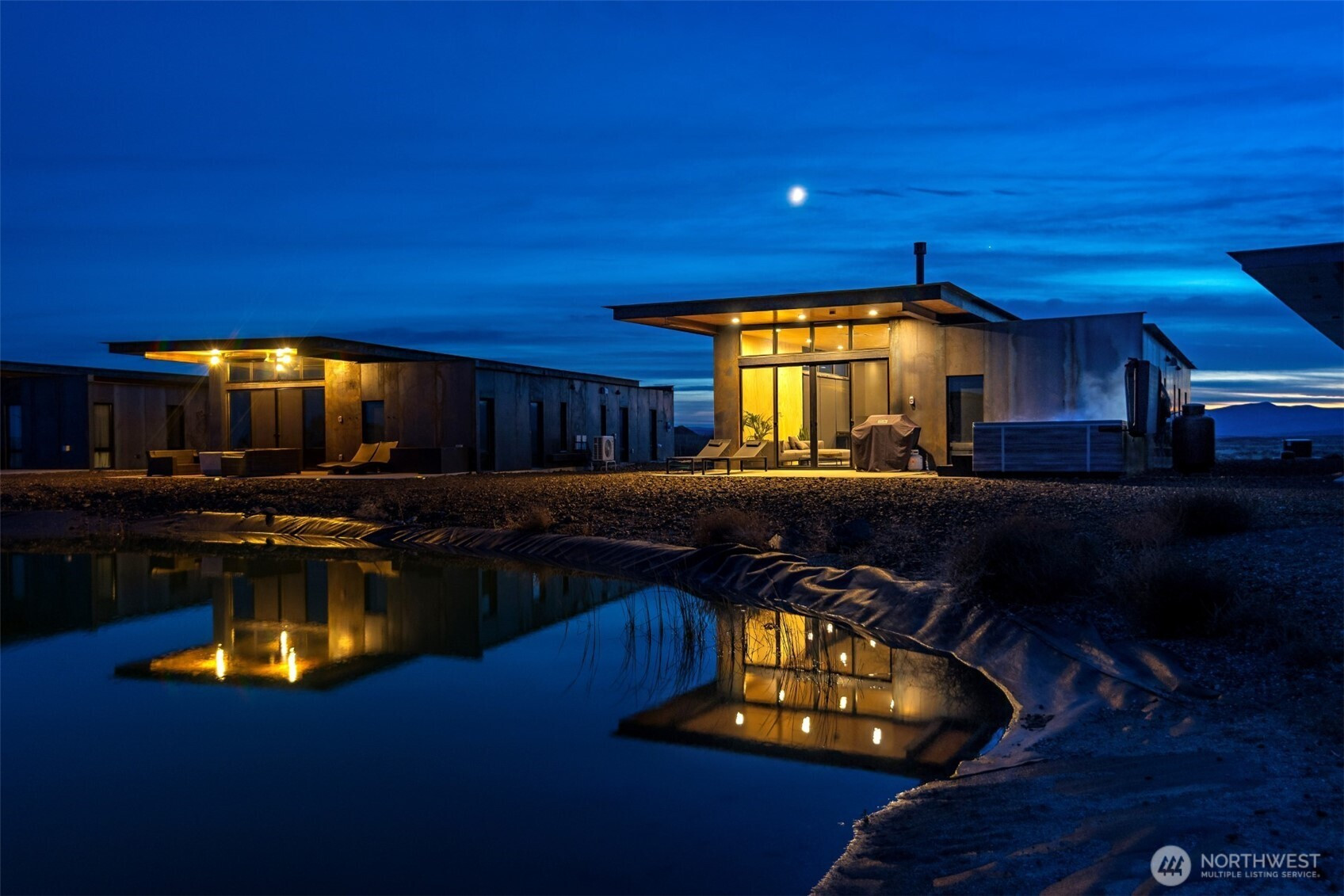 23592 Gorge View Loop NW, Quincy, WA 98848