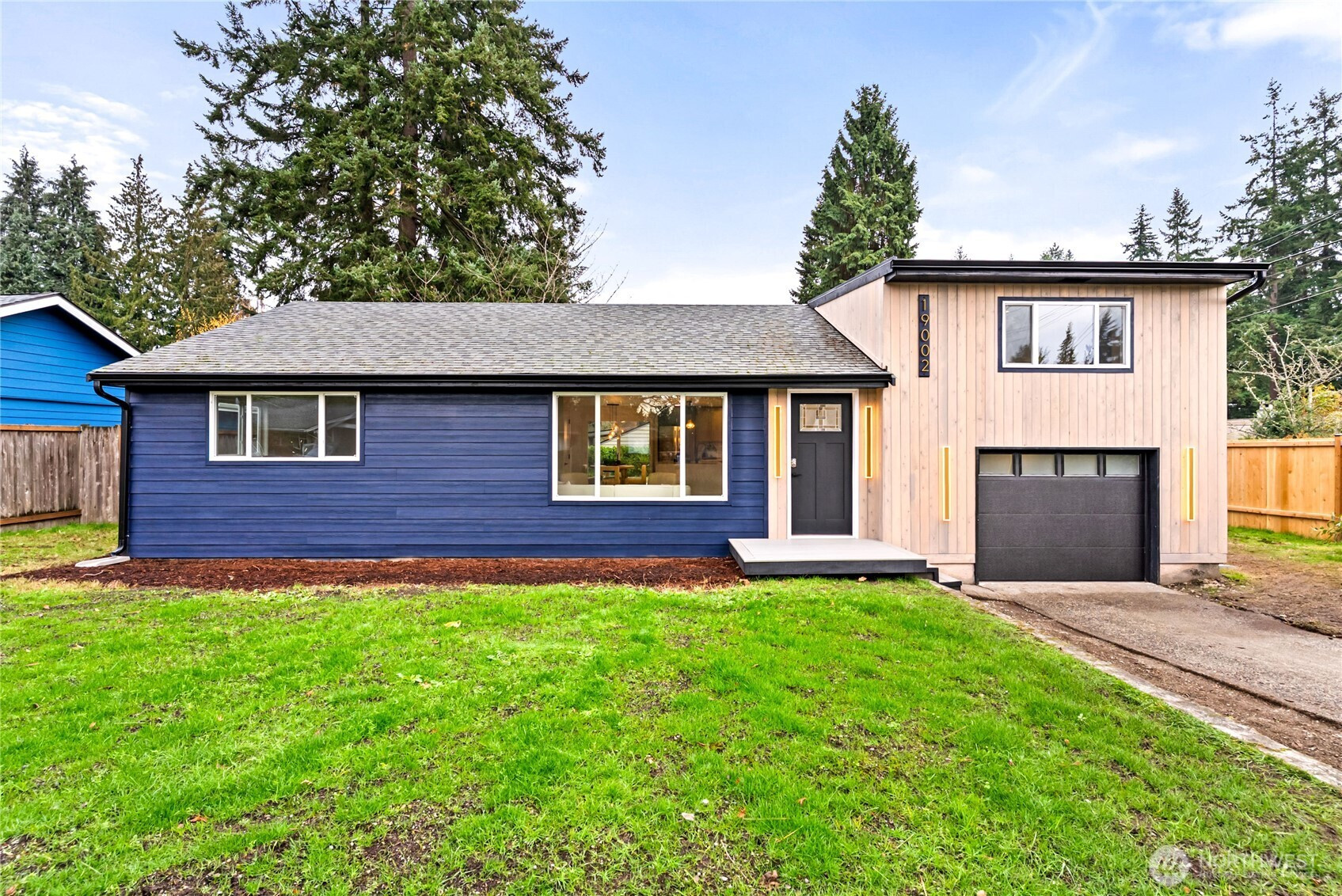 19002 Ashworth Avenue N, Shoreline, WA 98133
