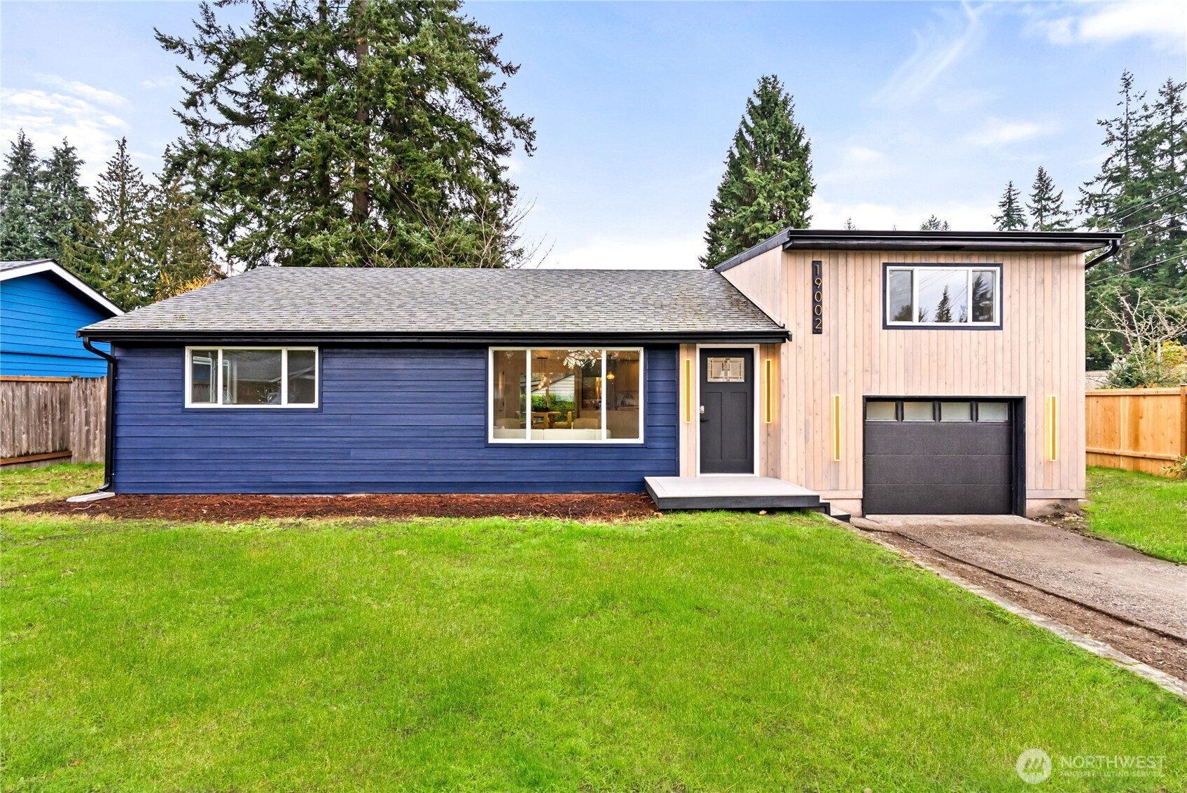 19002 Ashworth Avenue N, Shoreline, WA 98133