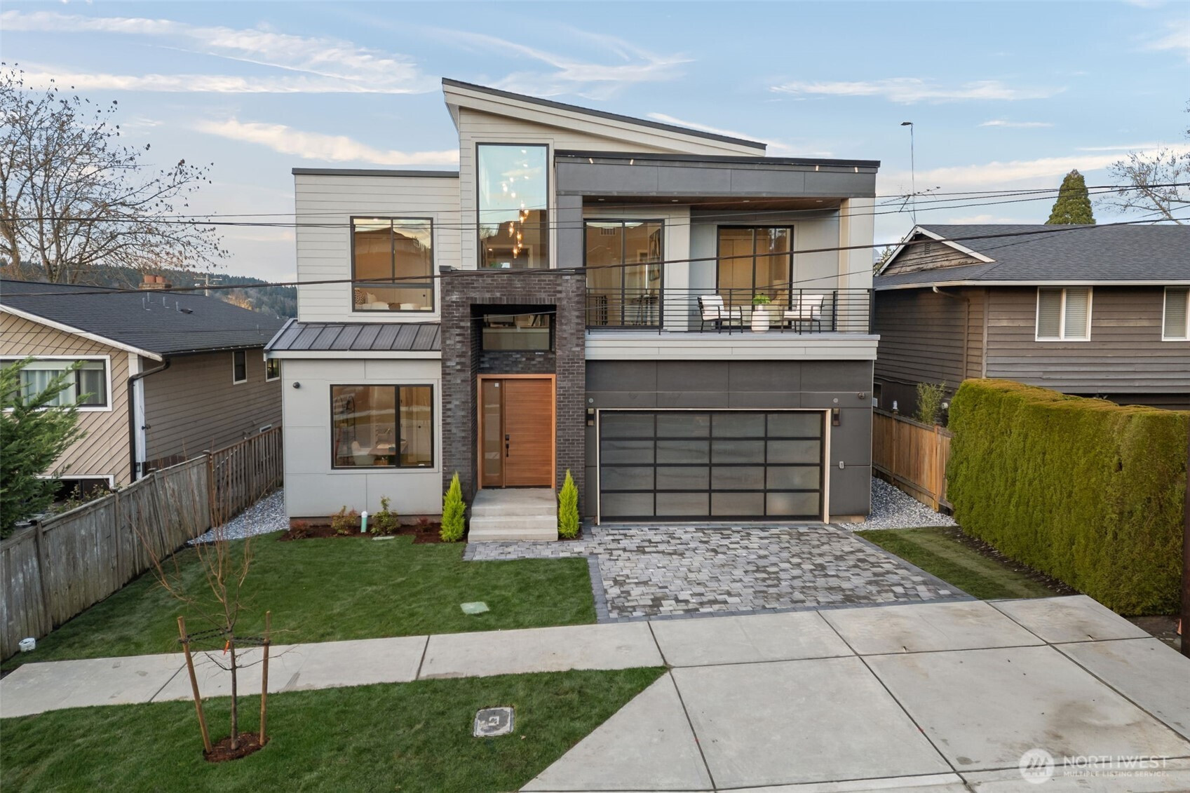 904 N 33rd Place, Renton, WA 98056