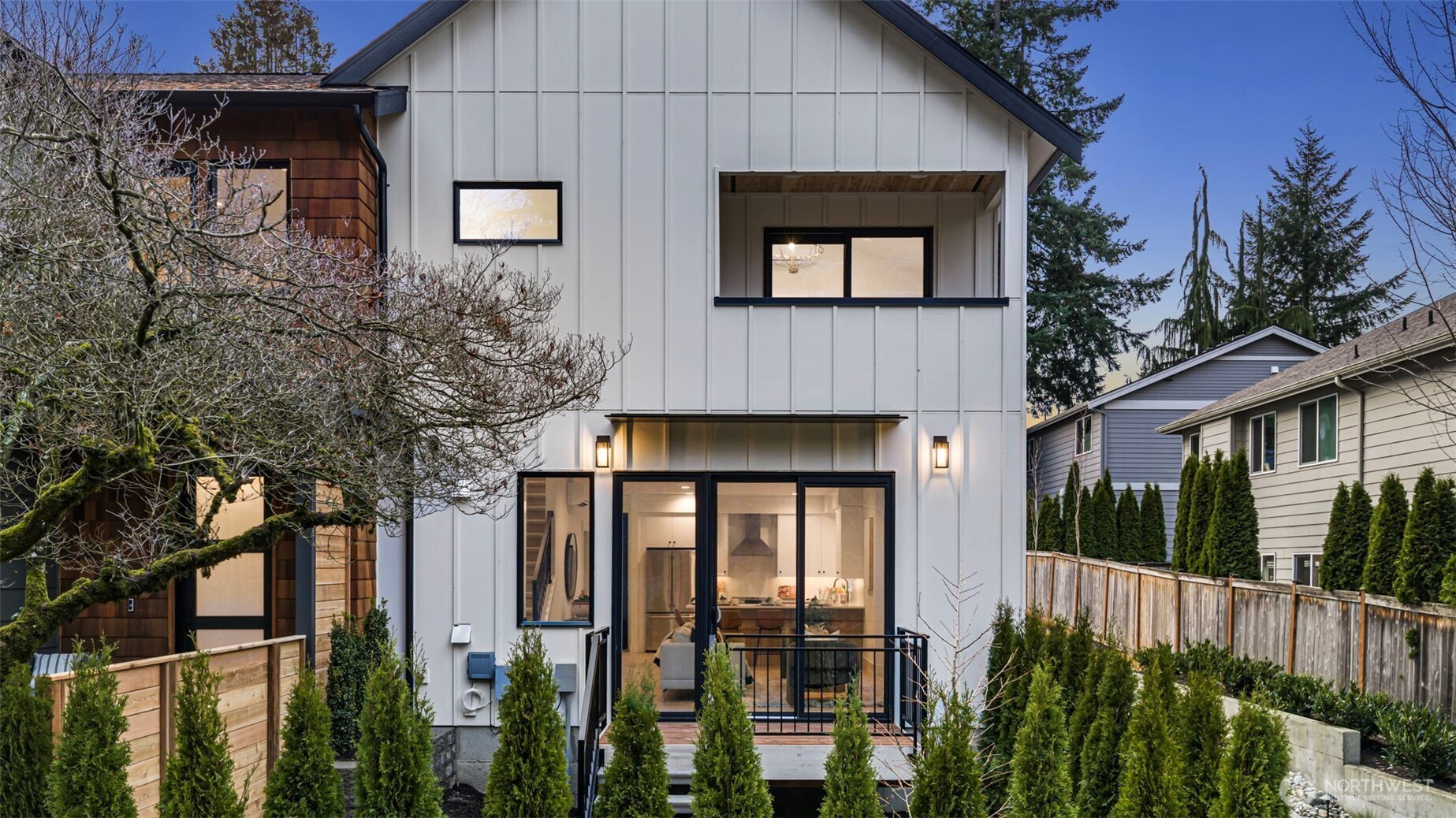 9511 132nd Avenue NE, Kirkland, WA 98033